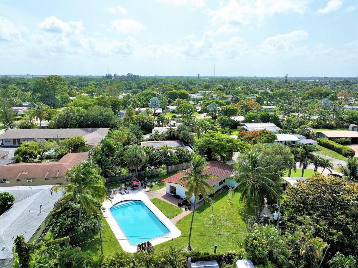 332 NW 26th Court, Wilton Manors, FL 33311 — photo 39 of 44