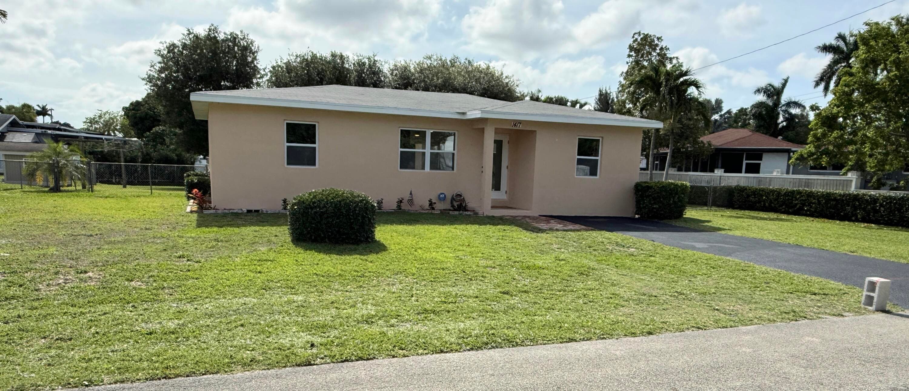 1417 Willow Road, West Palm Beach, FL 33406 — photo 35 of 40