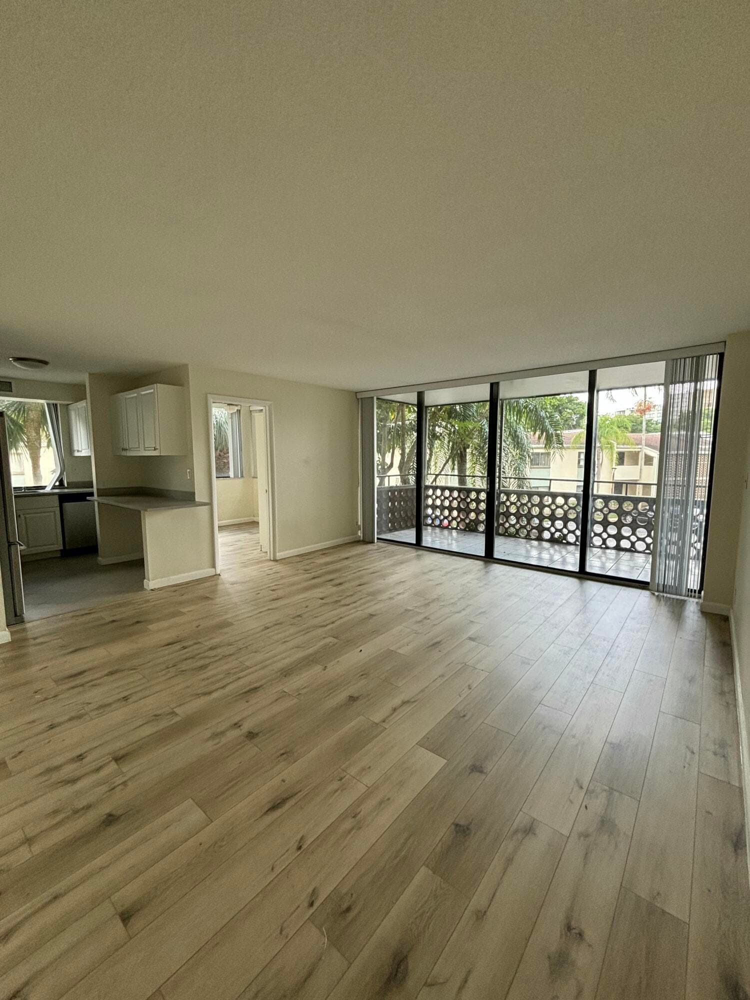 4222 Inverrary Boulevard 4116, Lauderhill, FL 33319 — photo 9 of 9