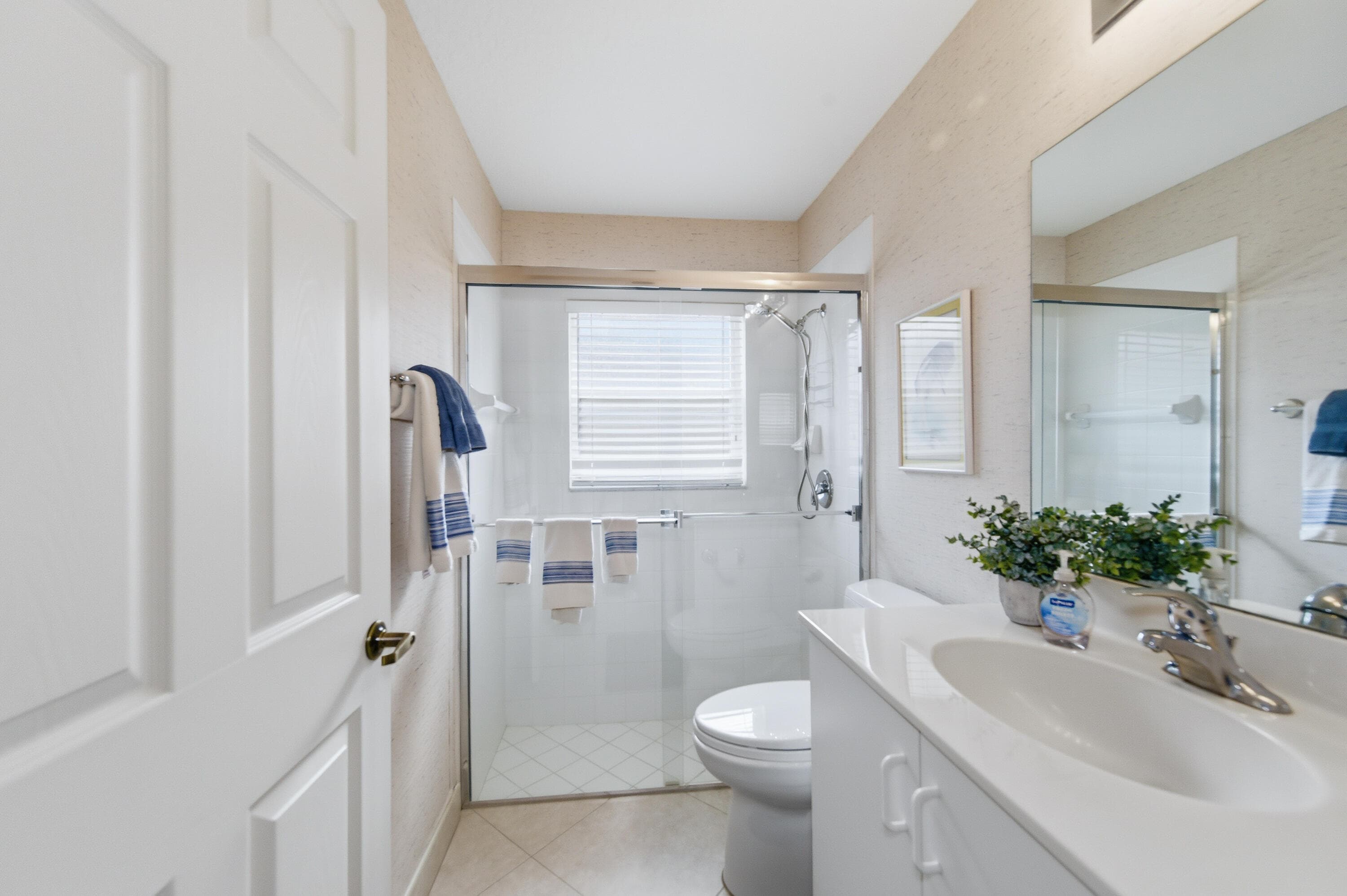 6585 Vía Vicenza, Delray Beach, FL 33446 — photo 17 of 50