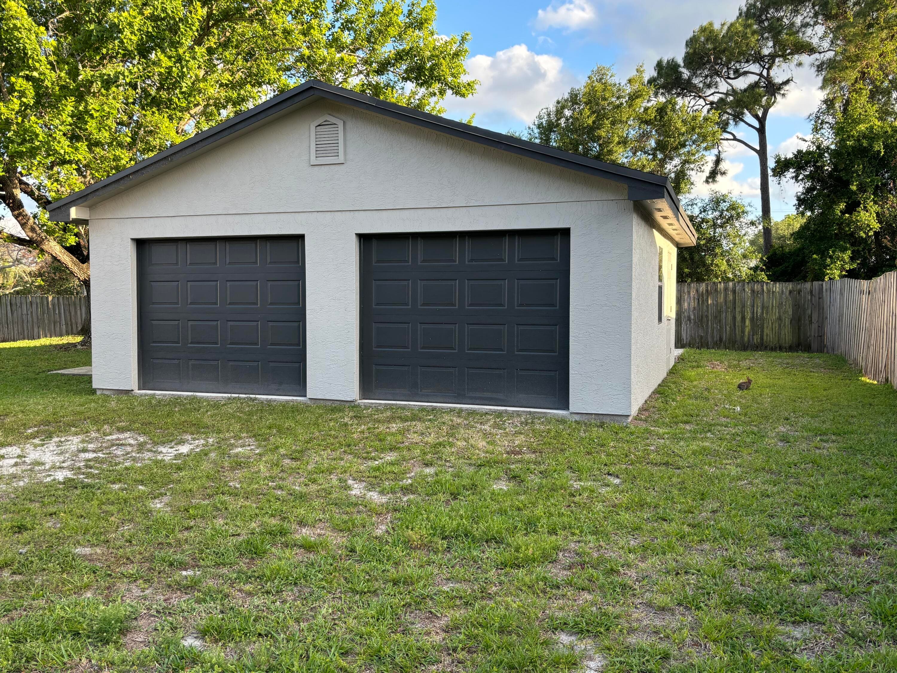 202 SW Crescent Avenue, Port St. Lucie, FL 34984 — photo 29 of 43