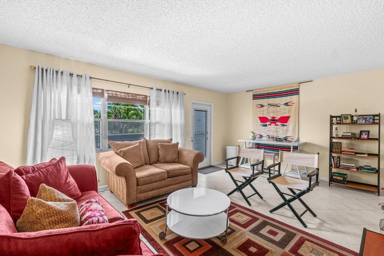 68 Suffolk B 68, Boca Raton, FL 33434 — photo 7 of 26