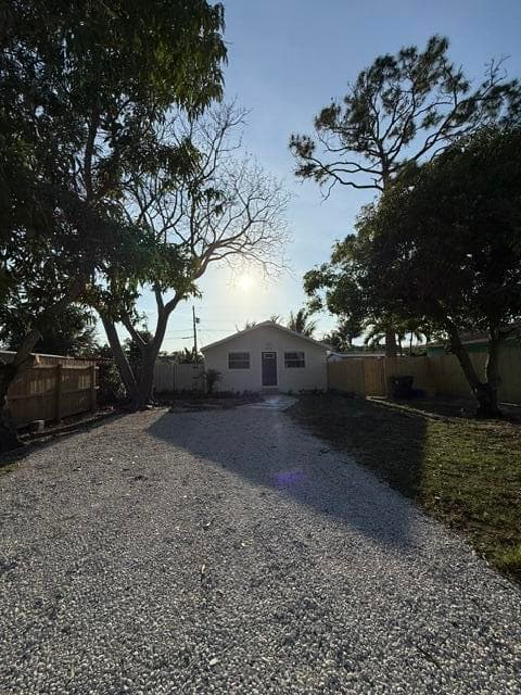 409 Perry Avenue, Greenacres, FL 33463 — photo 2 of 18