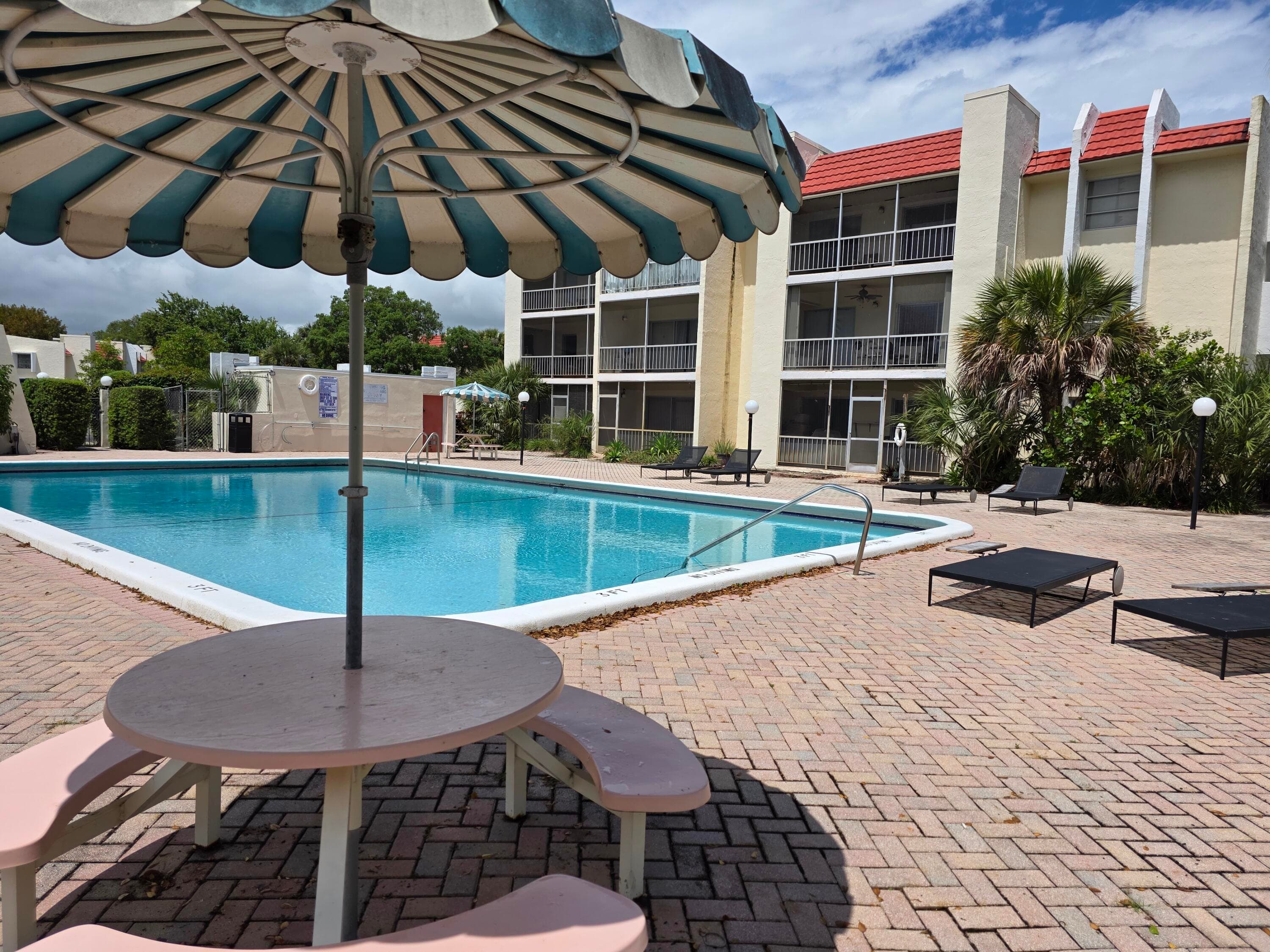 683 NW 13th Street Apt 27, Boca Raton, FL 33486 — photo 13 of 16