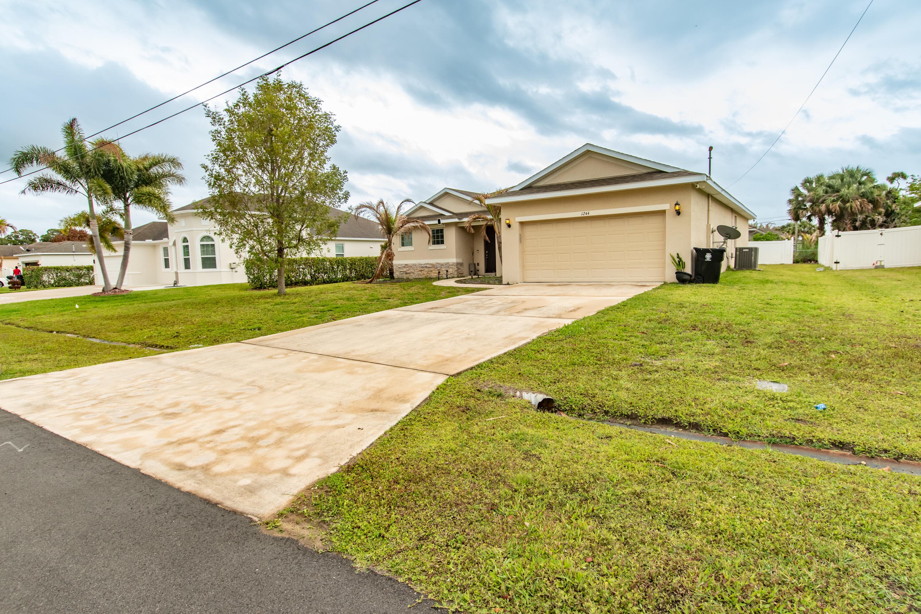 1244 SW Ermine Avenue, Port St. Lucie, FL 34953 — photo 3 of 39