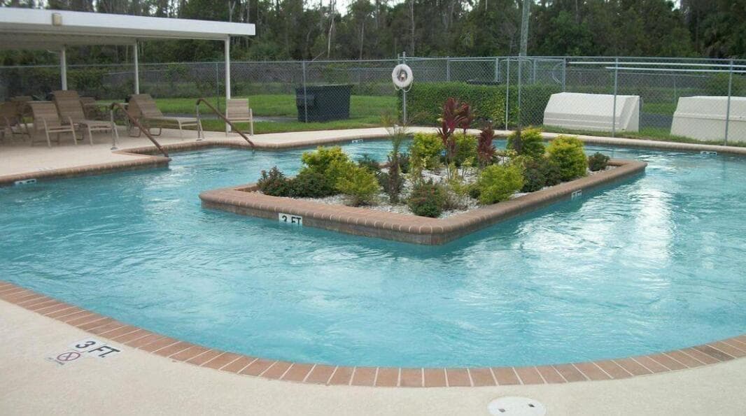 103 Oxford 400, West Palm Beach, FL 33417 — photo 18 of 22