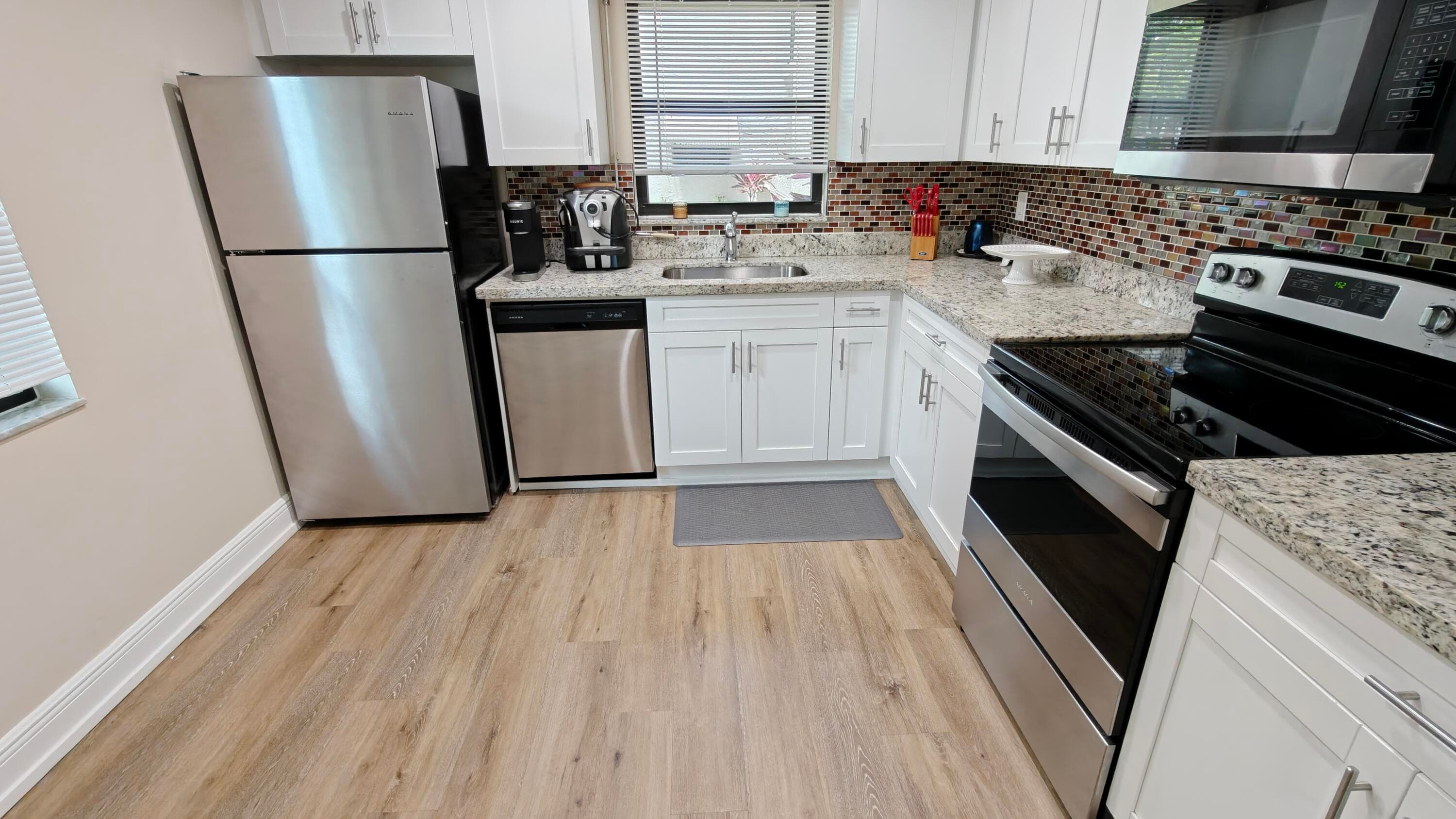 225 SE 10th Street D3, Deerfield Beach, FL 33441 — photo 3 of 21