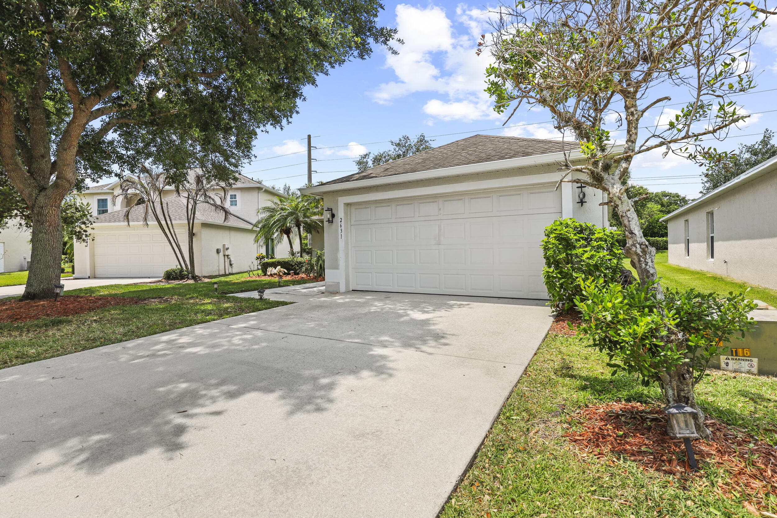 2631 12th Square SW, Vero Beach, FL 32968 — photo 2 of 43