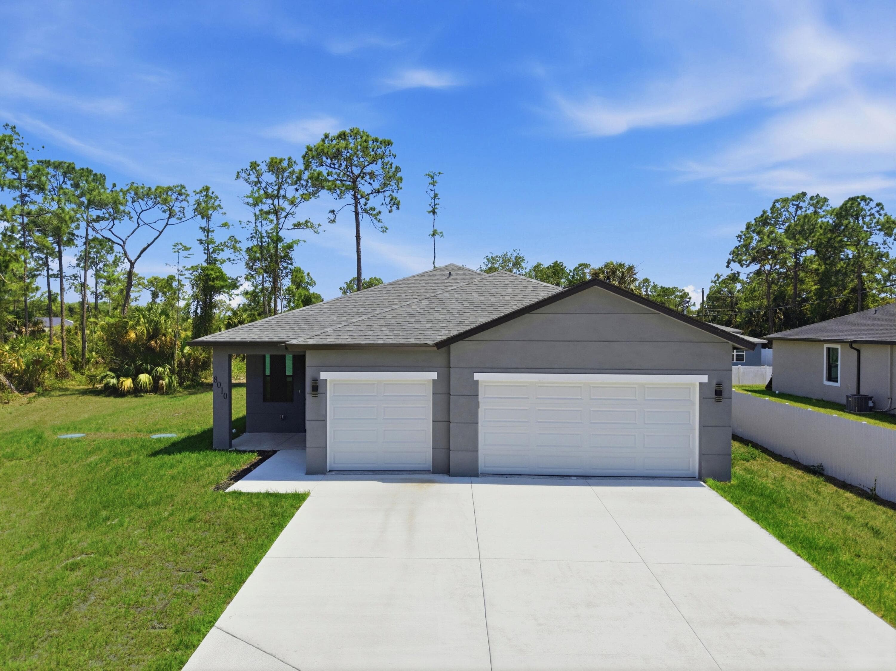 8010 Sandalwood Lane, LaBelle, FL 33935 — photo 1 of 31
