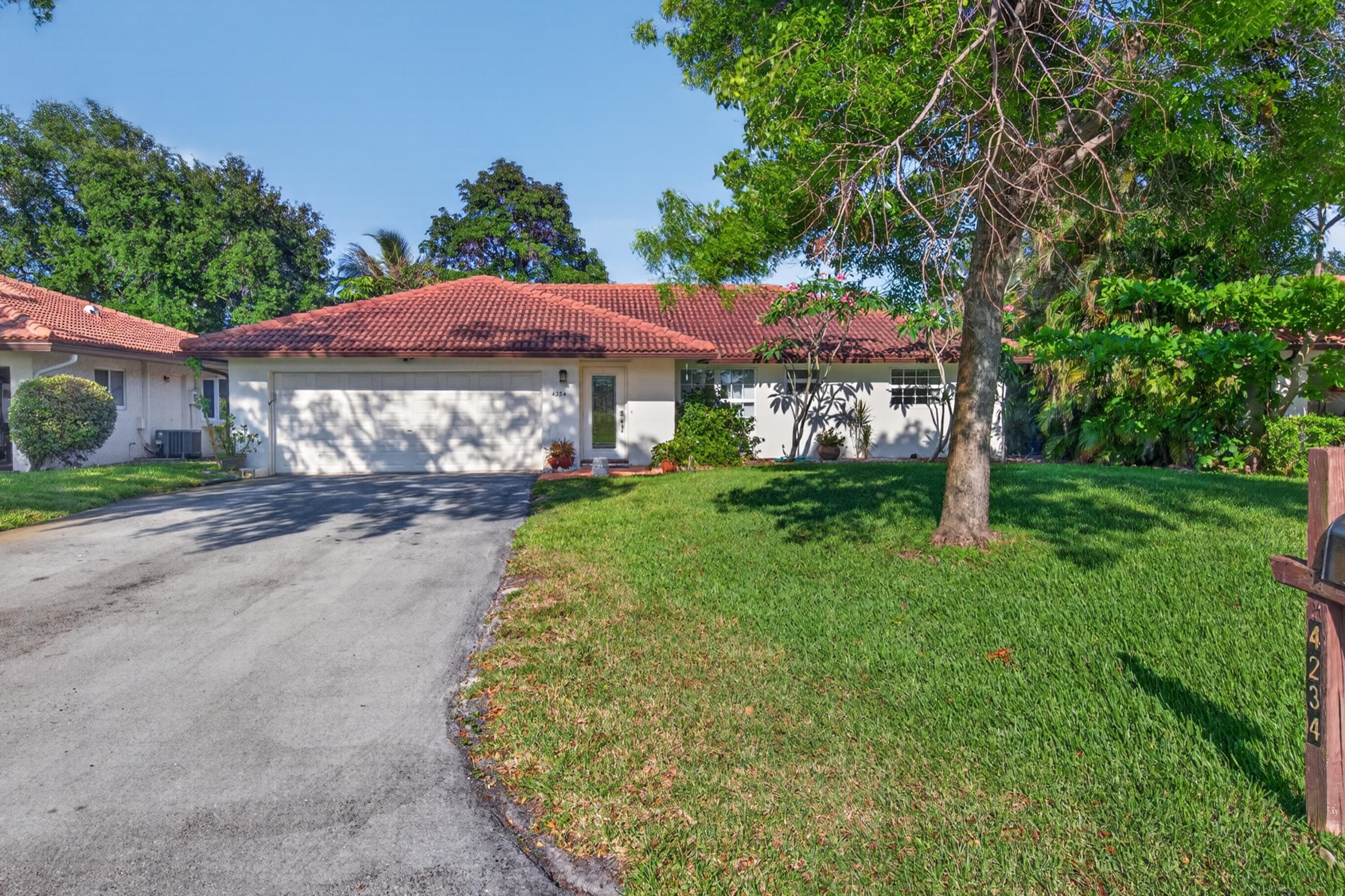 4234 NW 3rd Way, Boca Raton, FL 33431 — photo 2 of 47