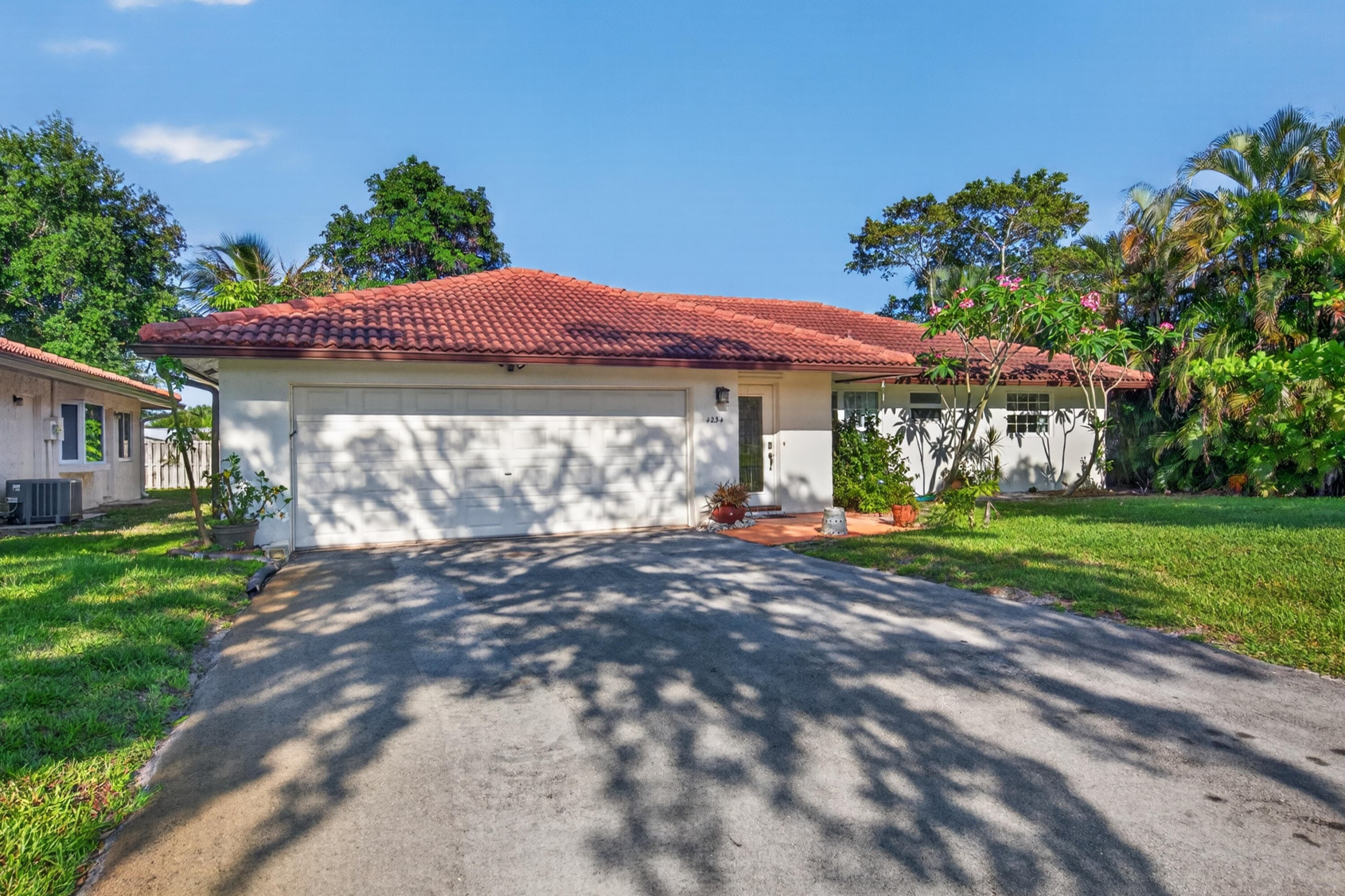 4234 NW 3rd Way, Boca Raton, FL 33431 — photo 11 of 47