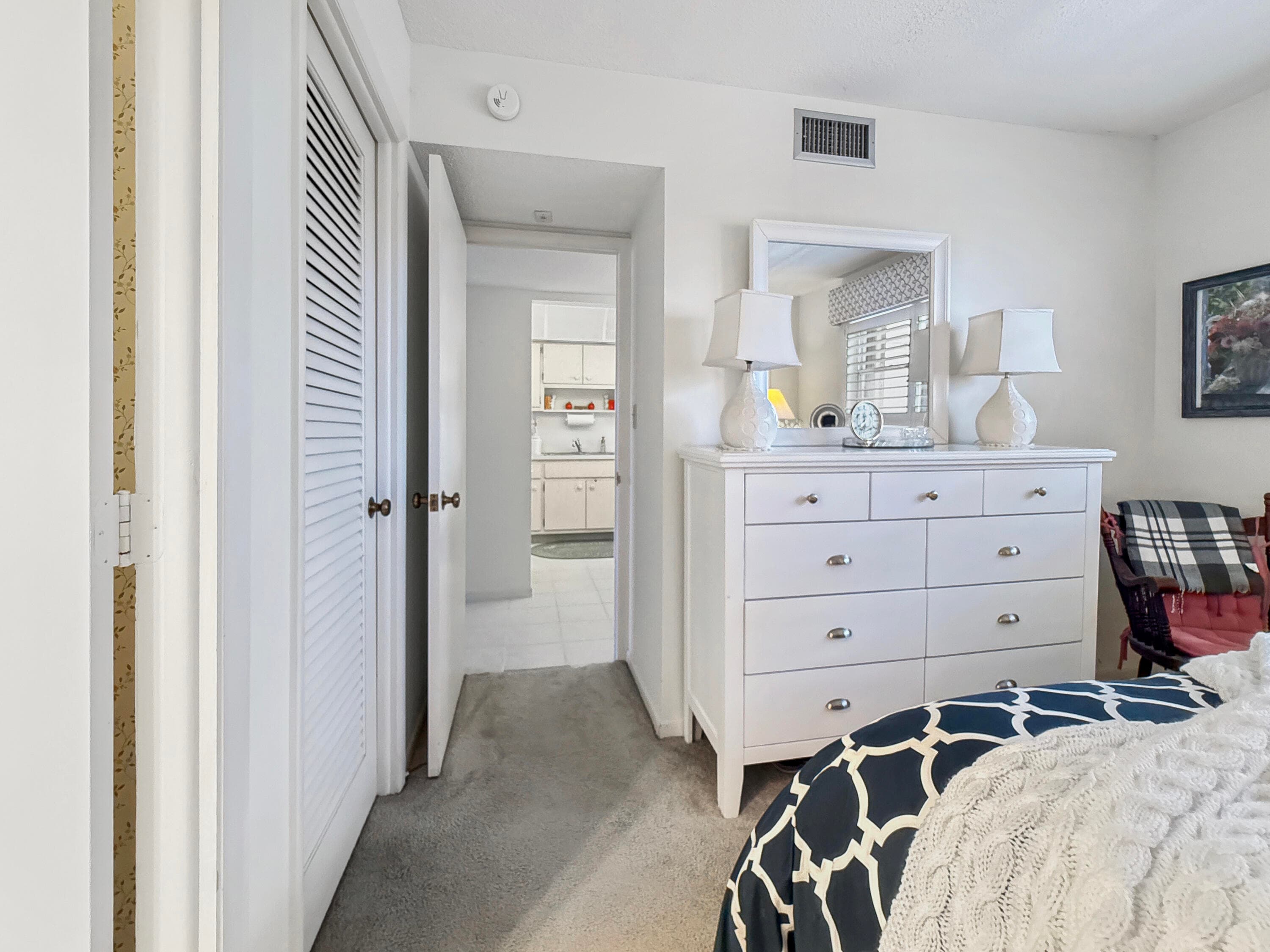 555 NW 4th Avenue 401, Boca Raton, FL 33432 — photo 10 of 41