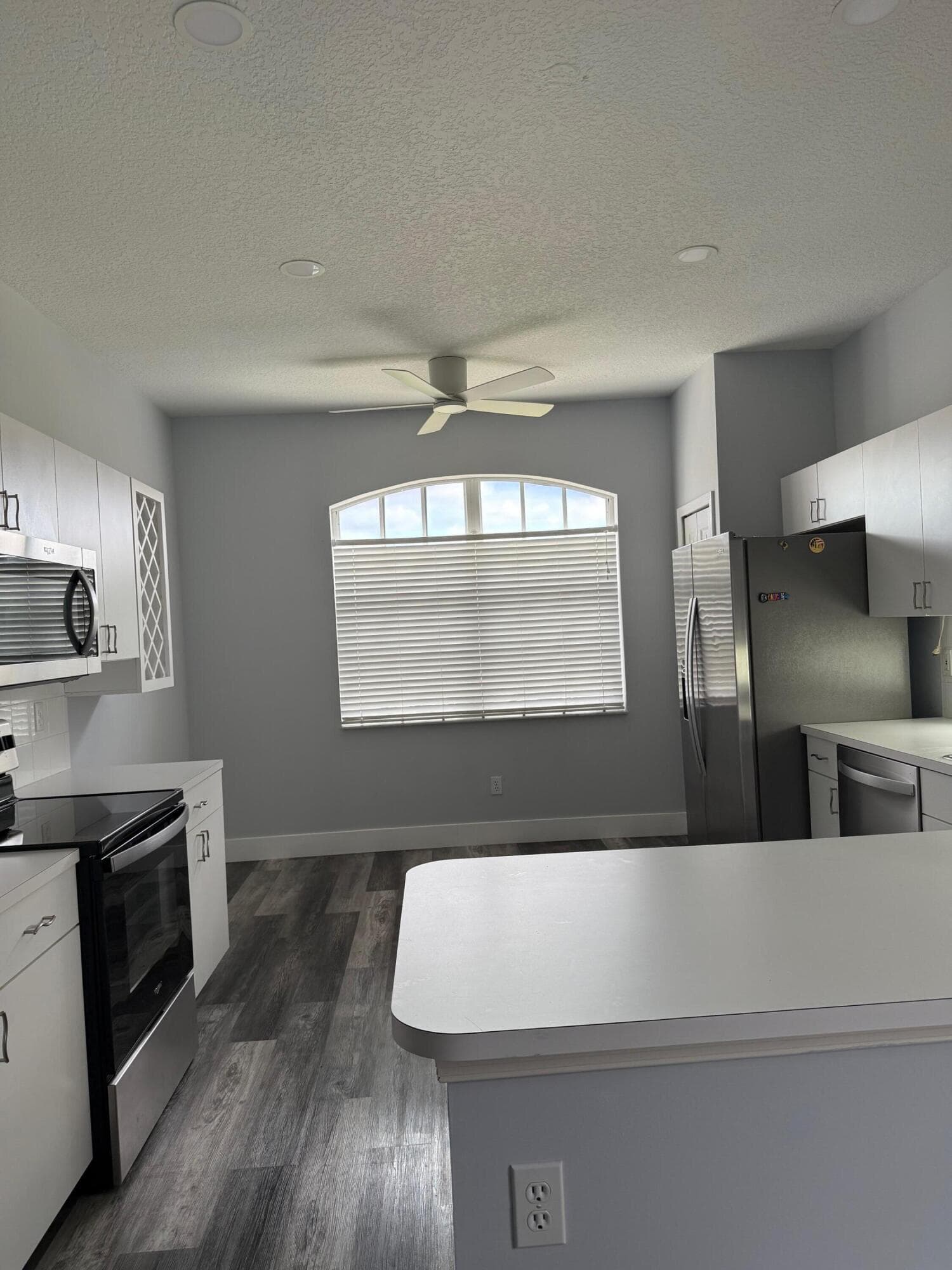 822 NW Sorrento Lane NW, Port St. Lucie, FL 34986 — photo 6 of 48