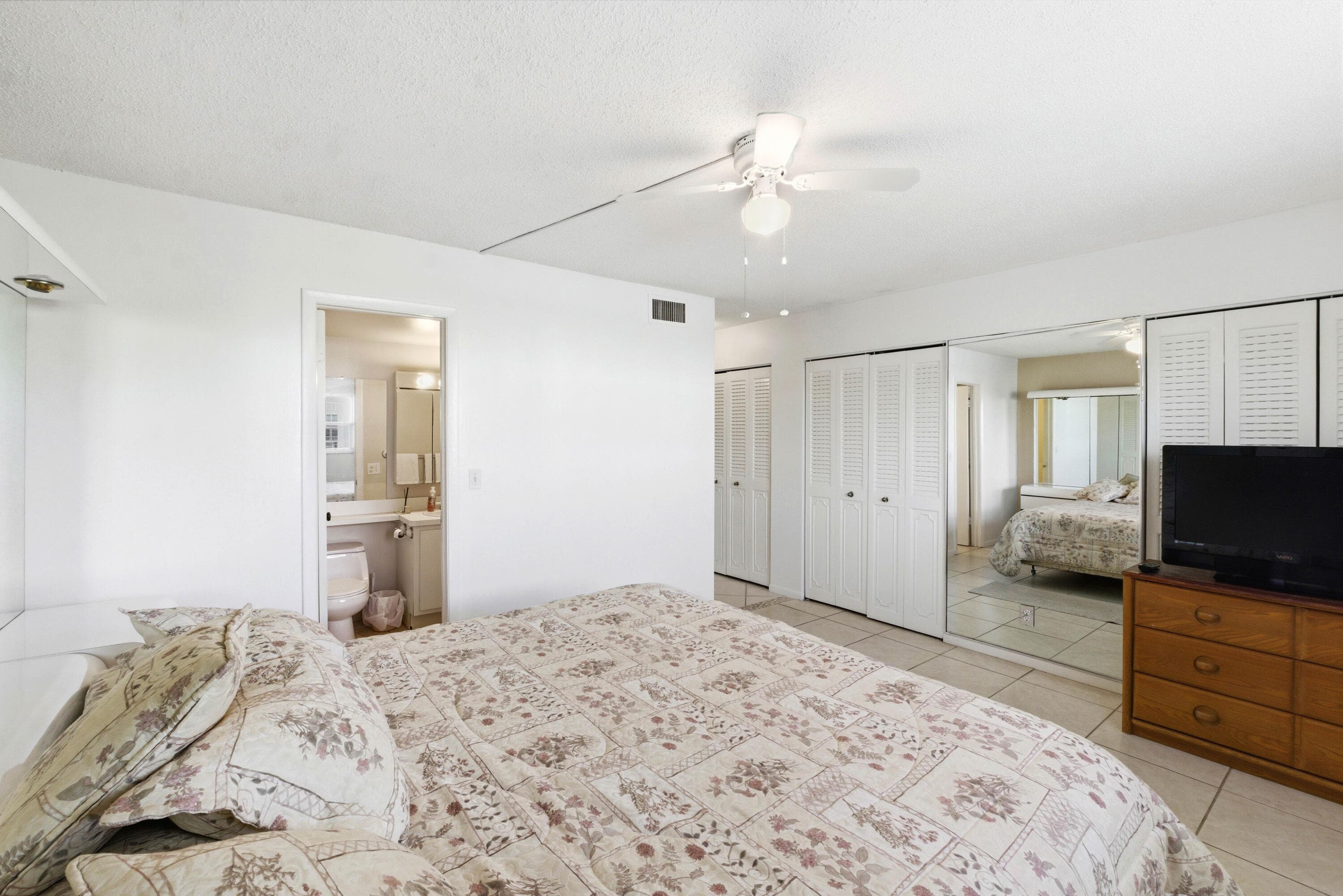 1024 SE 5th Avenue 202, Dania Beach, FL 33004 — photo 10 of 16