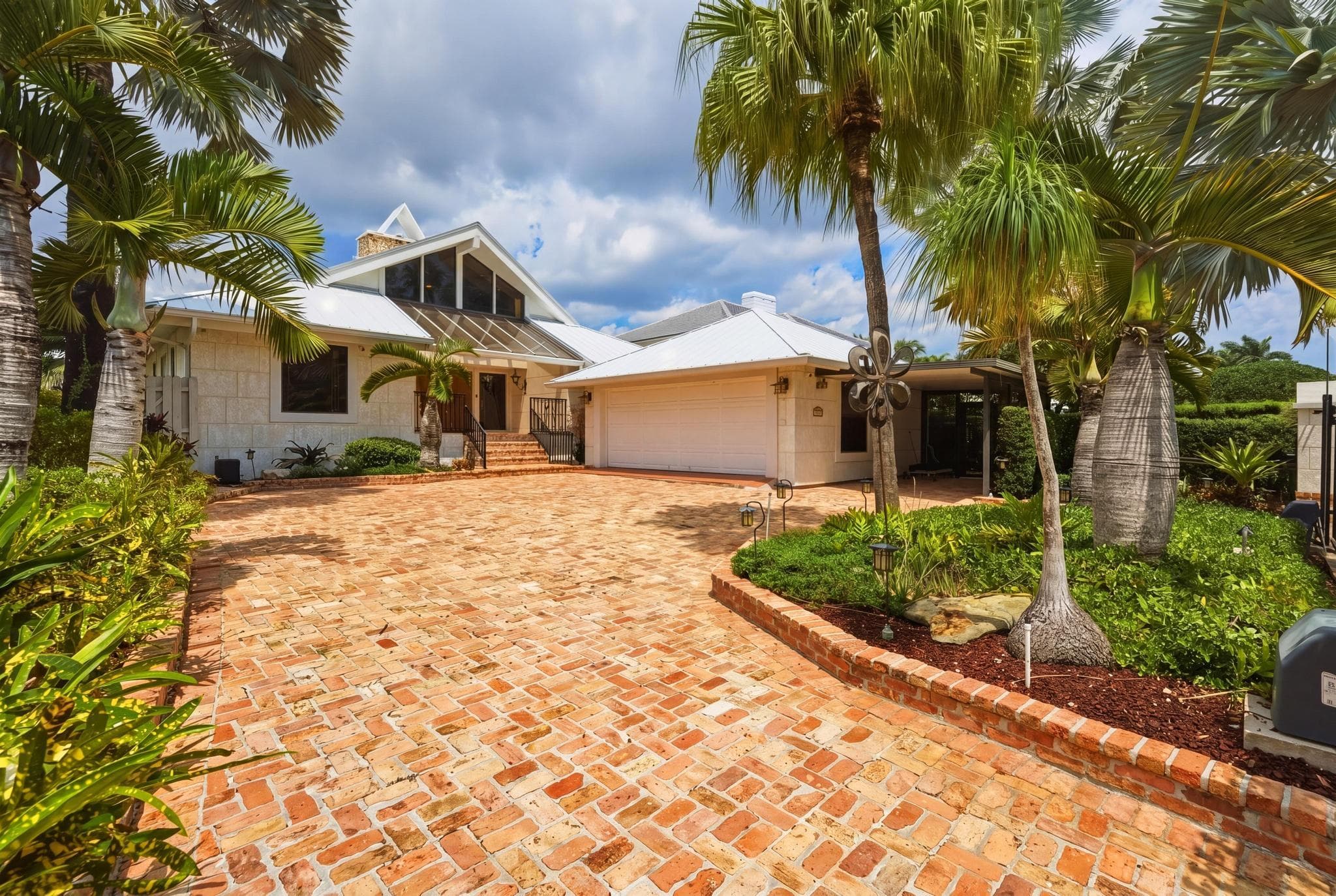 449 Bontona Avenue, Fort Lauderdale, FL 33301 — photo 4 of 47