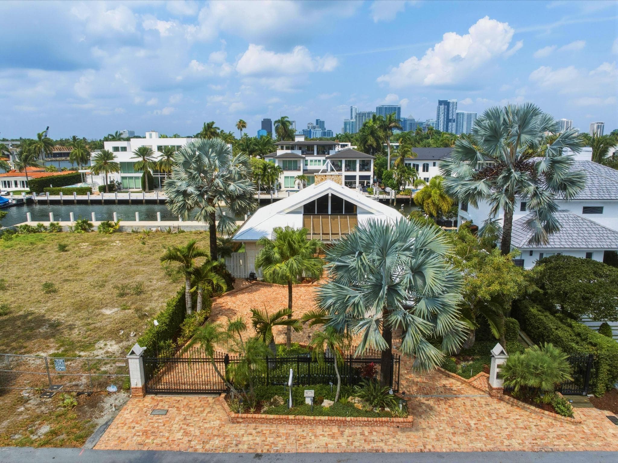 449 Bontona Avenue, Fort Lauderdale, FL 33301 — photo 3 of 47