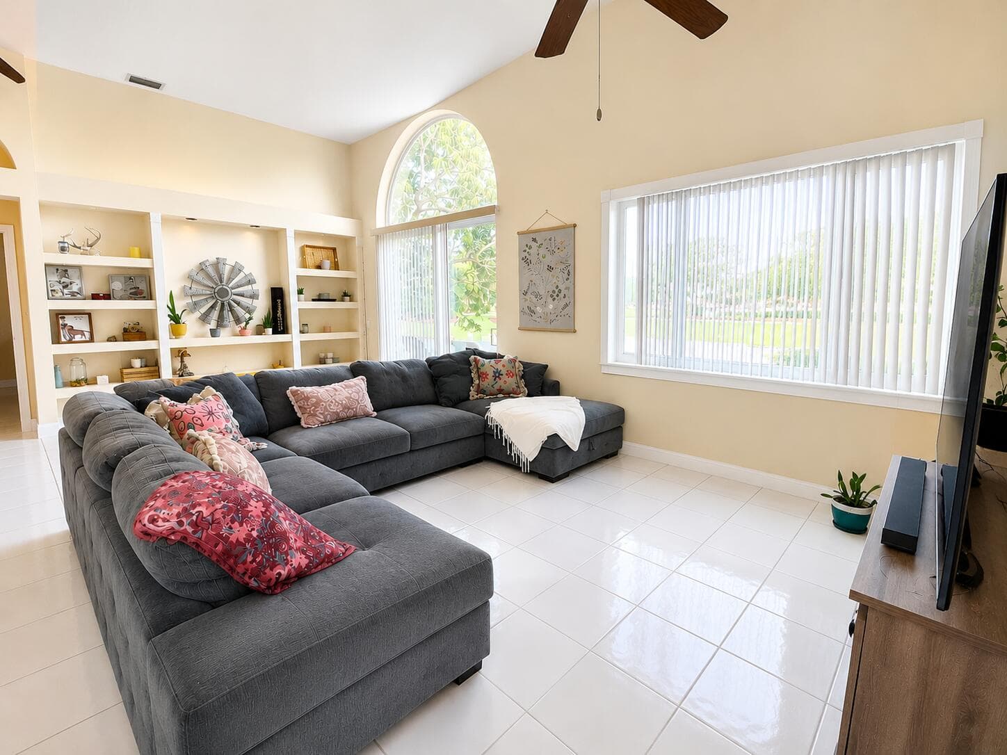 5330 Flamingo Court, Coconut Creek, FL 33073 — photo 4 of 8