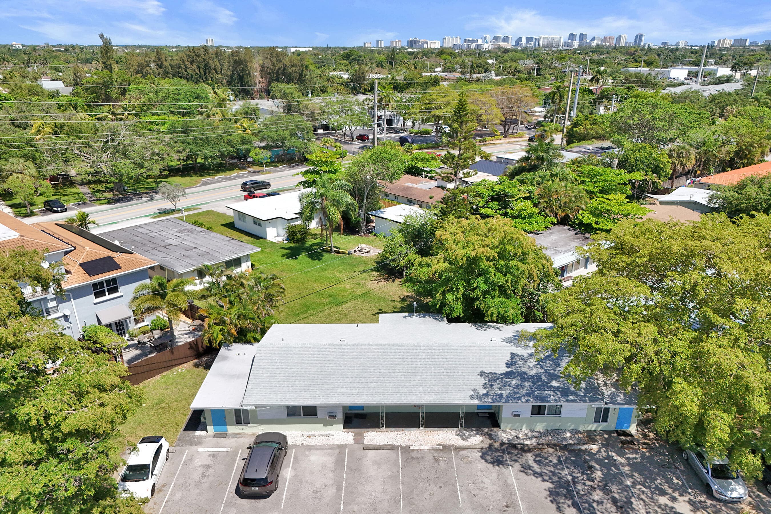 1100 NE 18th Court 1-8, Fort Lauderdale, FL 33305 — photo 15 of 38