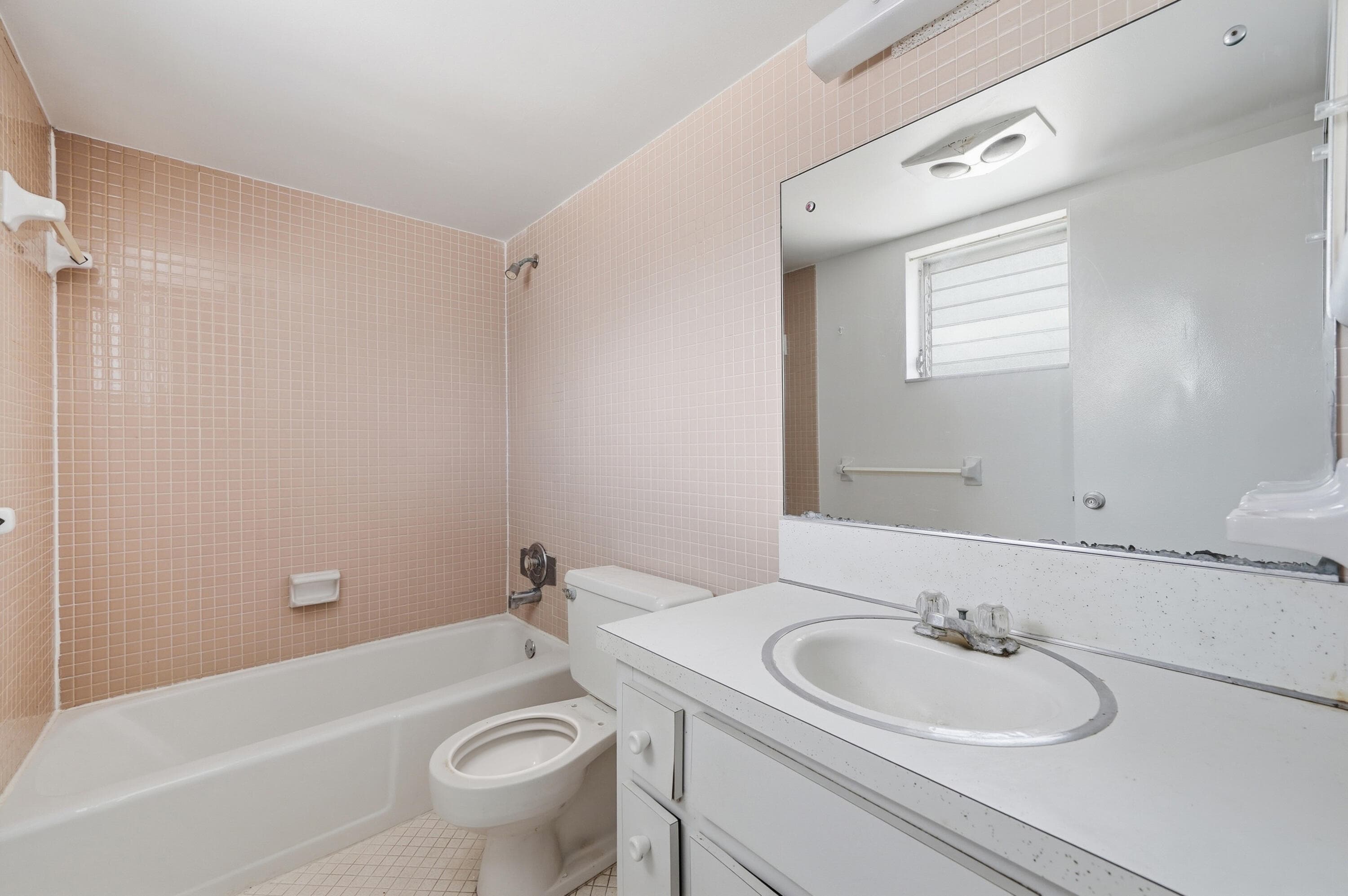 322 N Federal Highway 139, Deerfield Beach, FL 33441 — photo 10 of 27