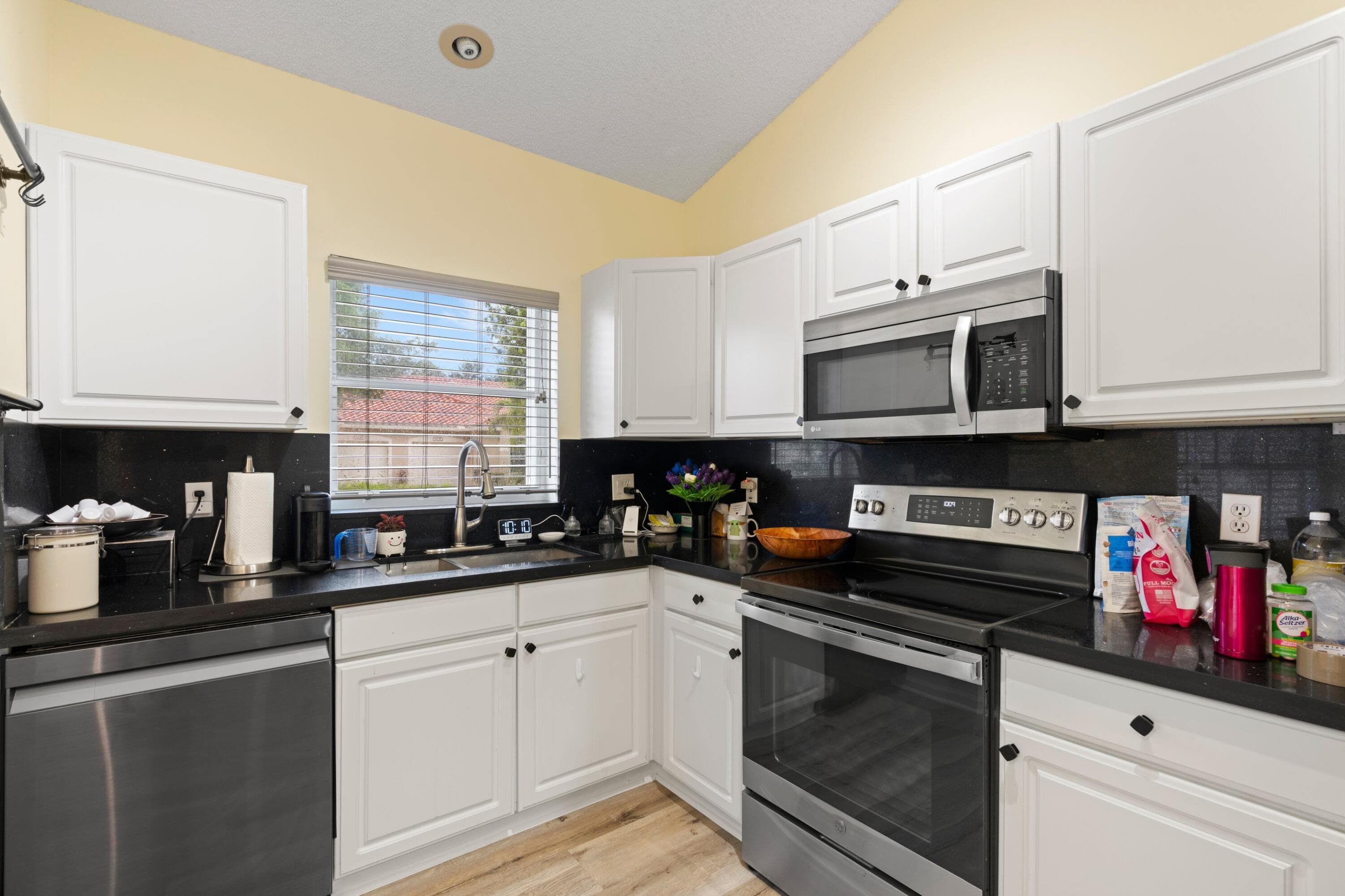 6419 Long Key Lane, Boynton Beach, FL 33472 — photo 11 of 32