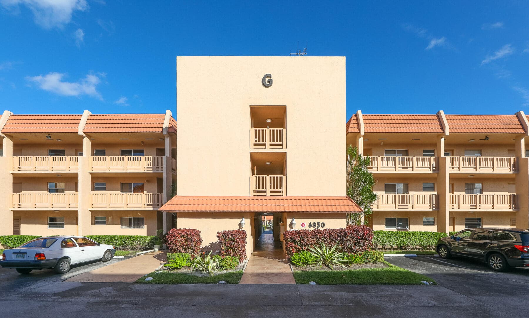 6850 Royal Palm Boulevard 303g, Margate, FL 33063 — photo 1 of 25