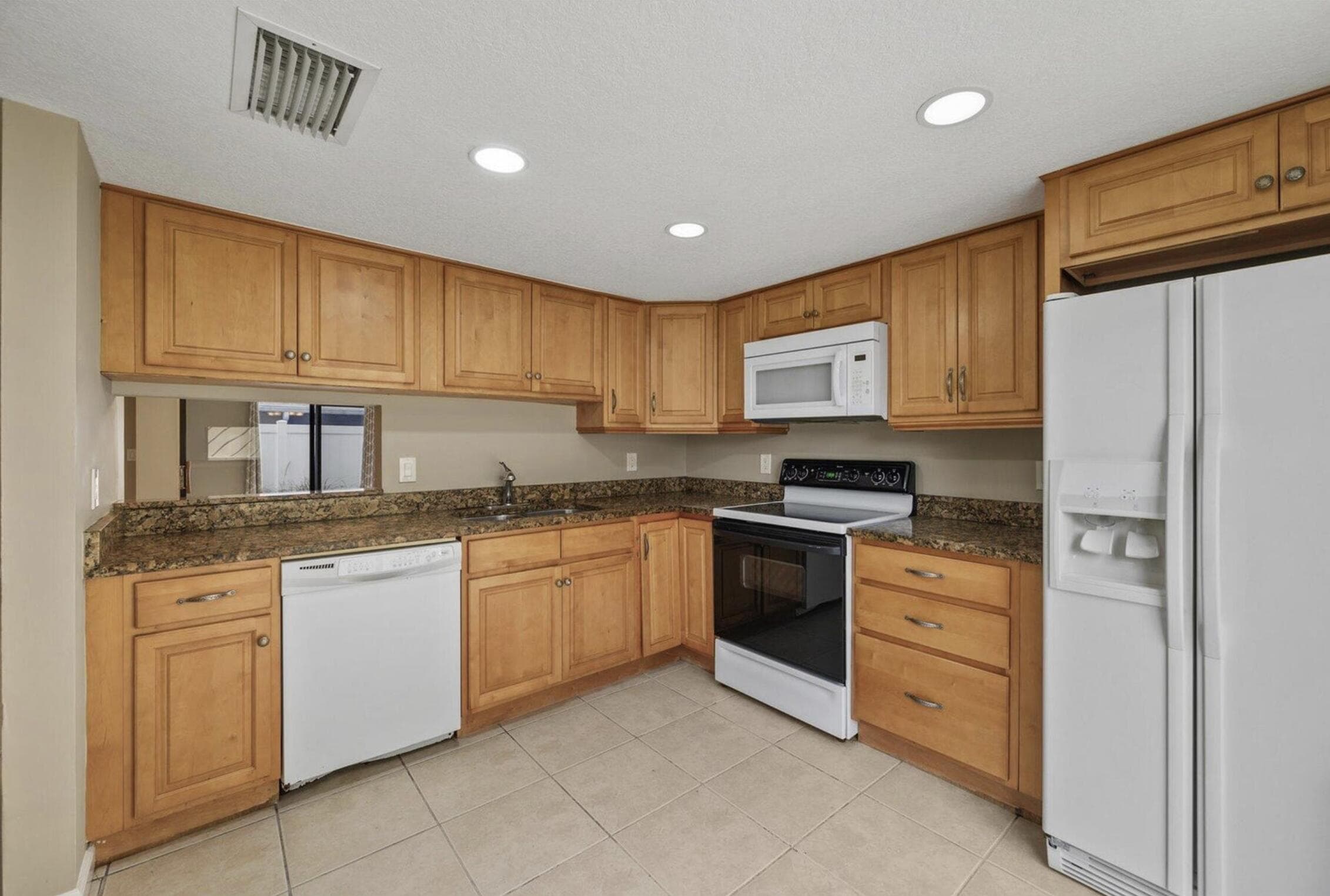 402 Lakewood Court 2b, Jupiter, FL 33458 — photo 41 of 78