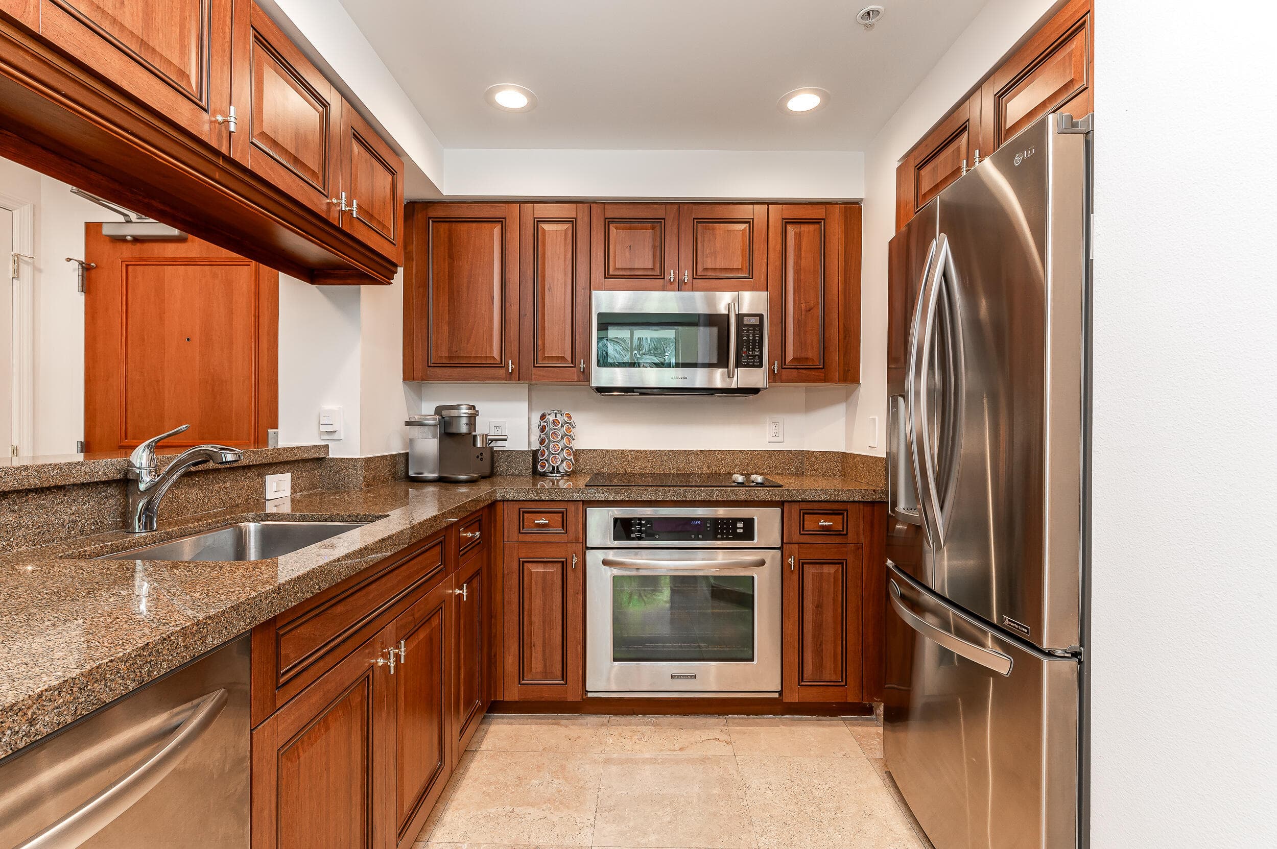 347 N New River Drive E, Fort Lauderdale, FL 33301 — photo 7 of 21