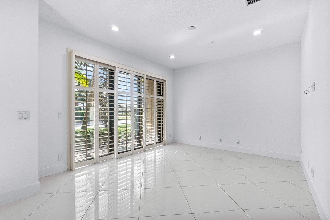 7115 Edison Place, Palm Beach Gardens, FL 33418 — photo 7 of 55