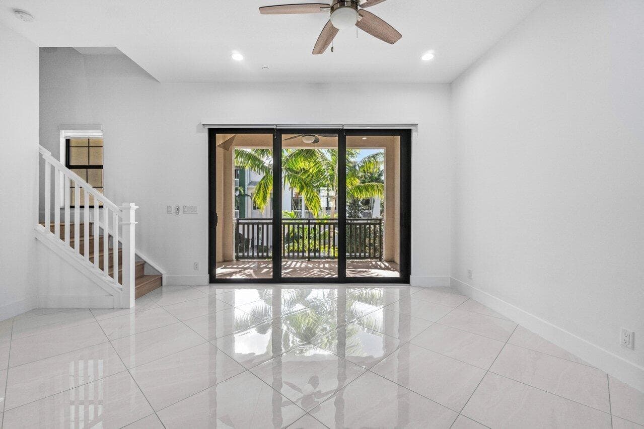 7115 Edison Place, Palm Beach Gardens, FL 33418 — photo 24 of 55