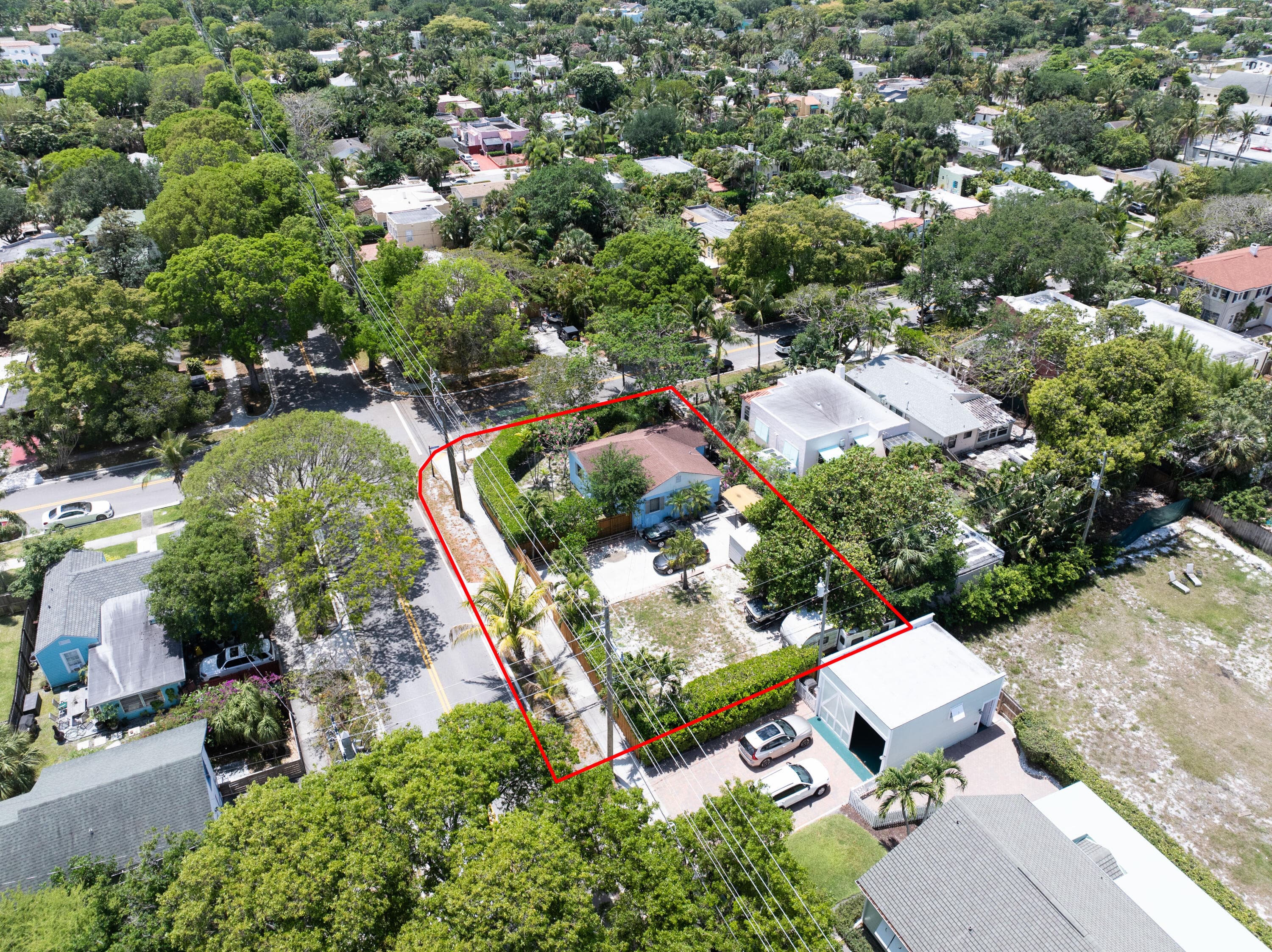 1915 Lake Avenue, West Palm Beach, FL 33401 — photo 2 of 39