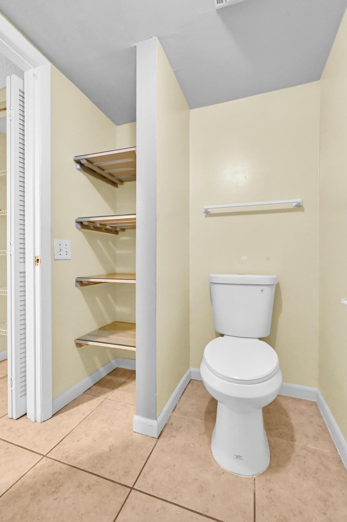1458 N Lawnwood Circle 26d, Fort Pierce, FL 34950 — photo 24 of 31