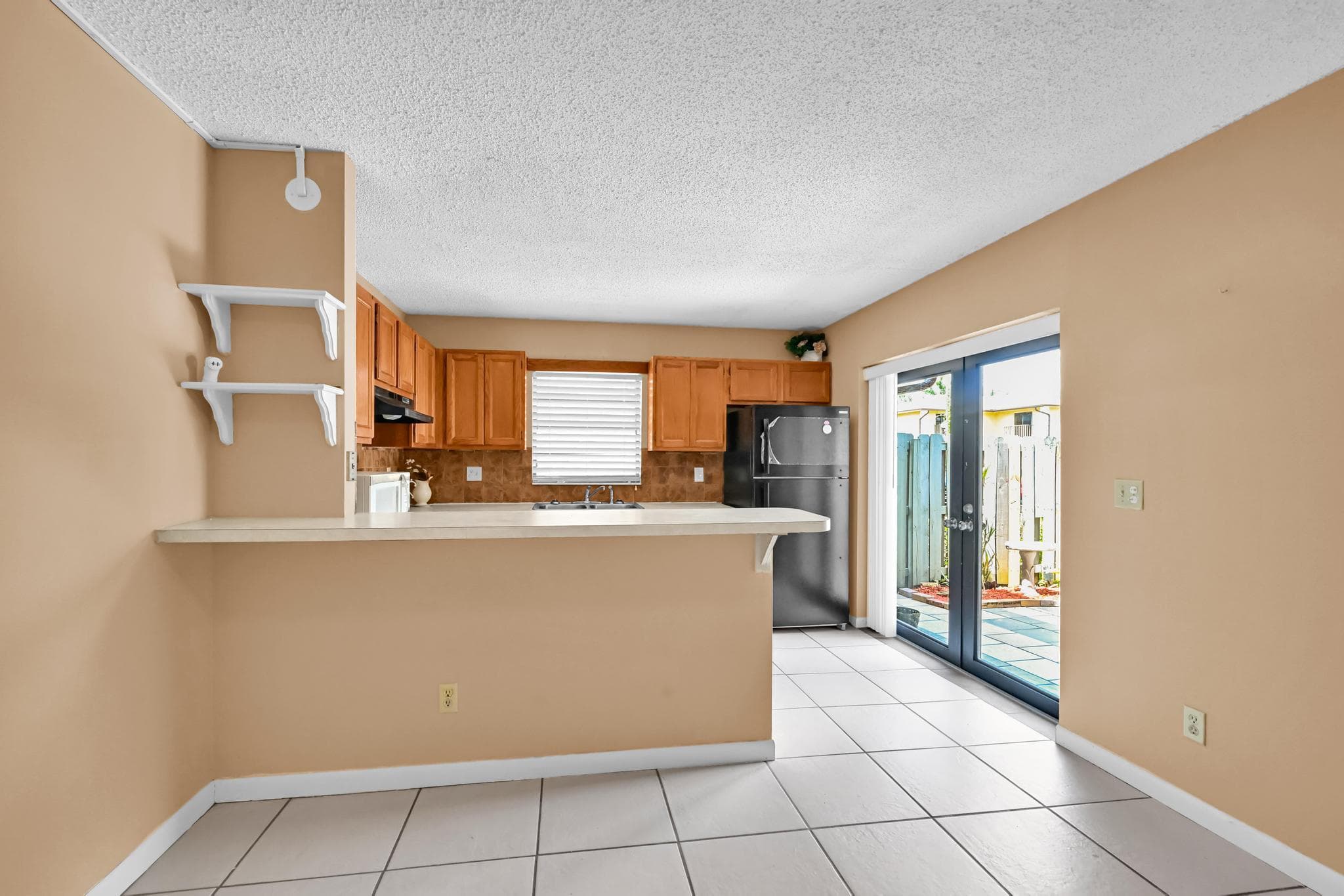 1458 N Lawnwood Circle 26d, Fort Pierce, FL 34950 — photo 7 of 31