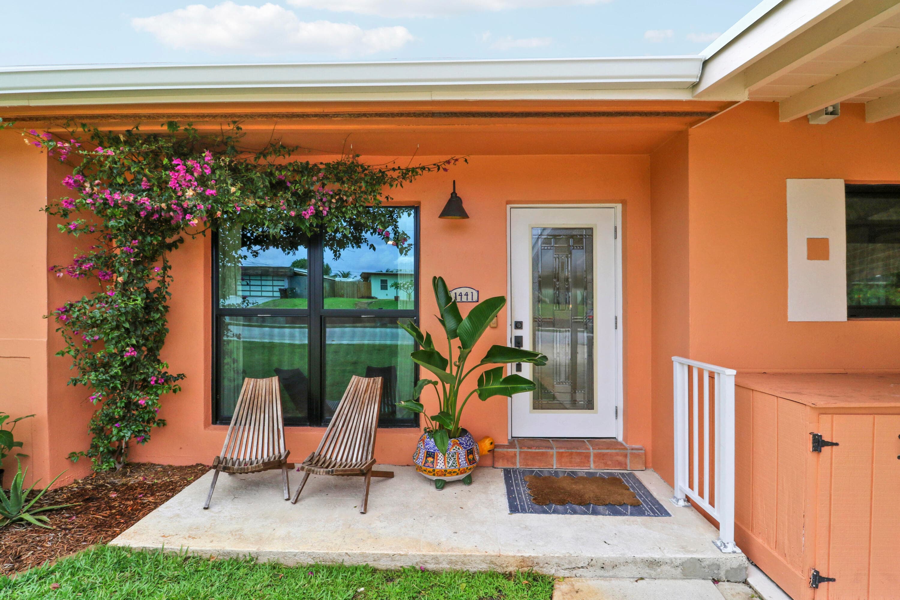 1441 Hillcrest Drive, Lake Worth Beach, FL 33461 — photo 3 of 43