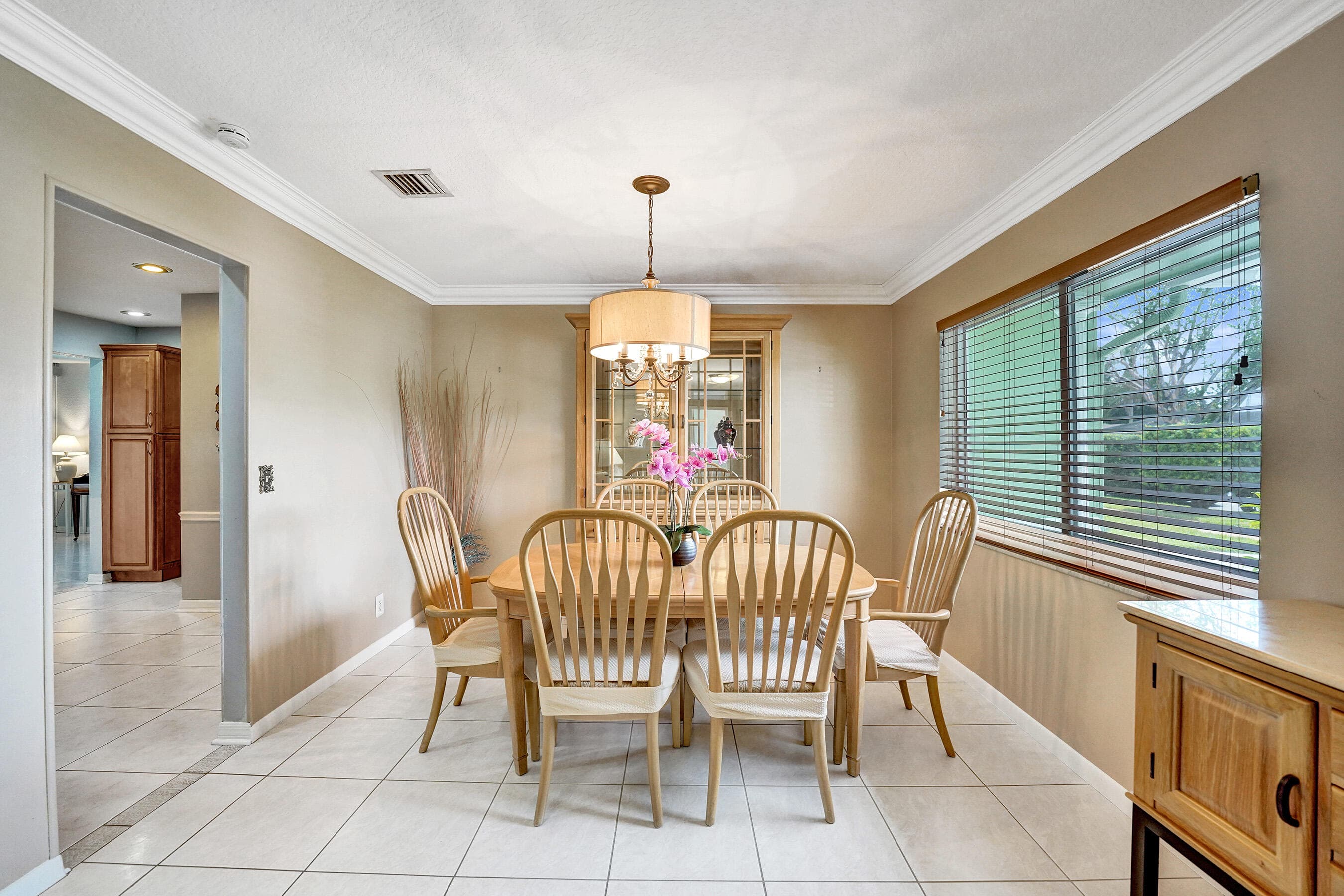 1710 NW 111th Terrace, Pembroke Pines, FL 33026 — photo 15 of 57