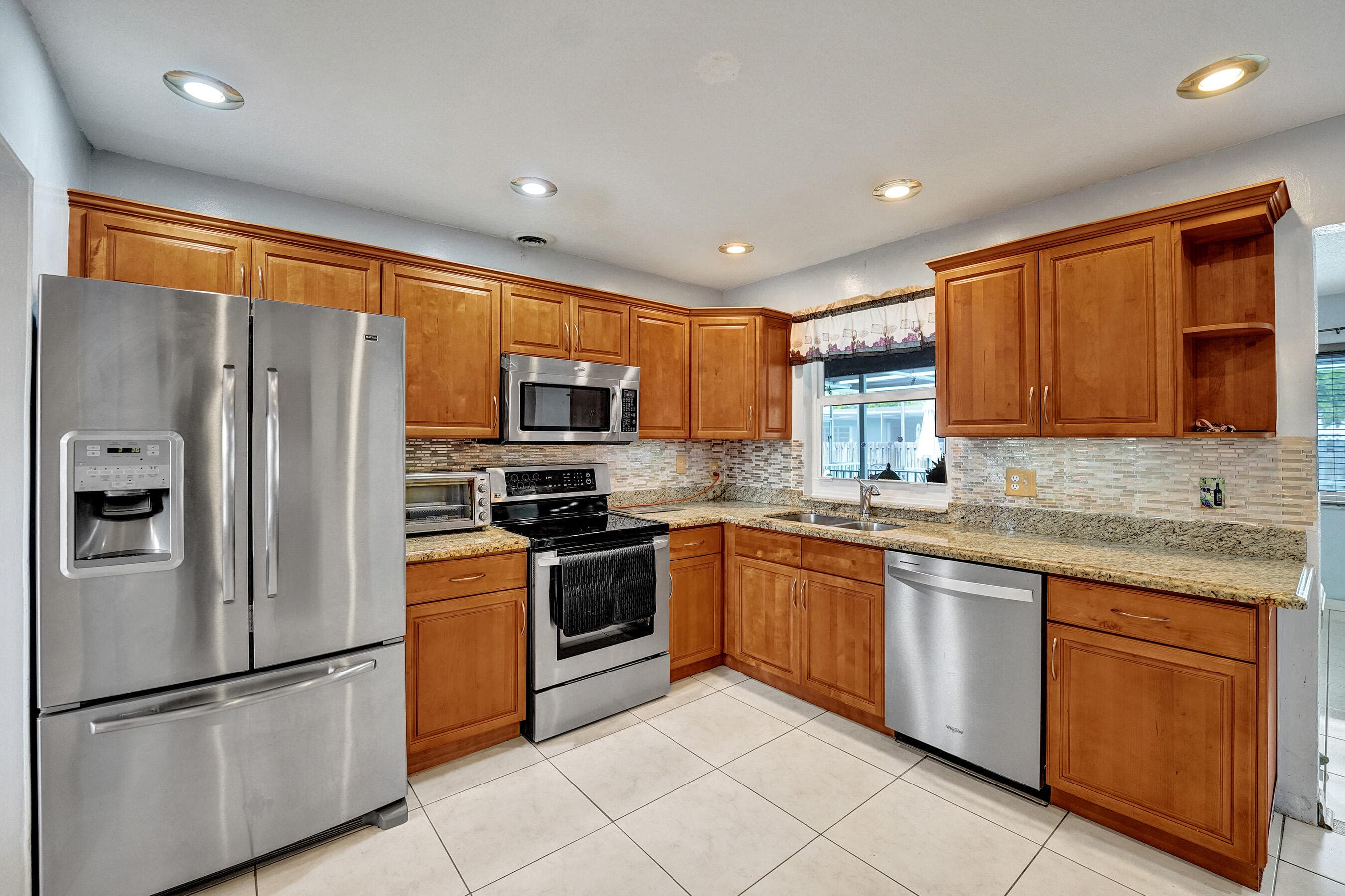 1710 NW 111th Terrace, Pembroke Pines, FL 33026 — photo 27 of 57
