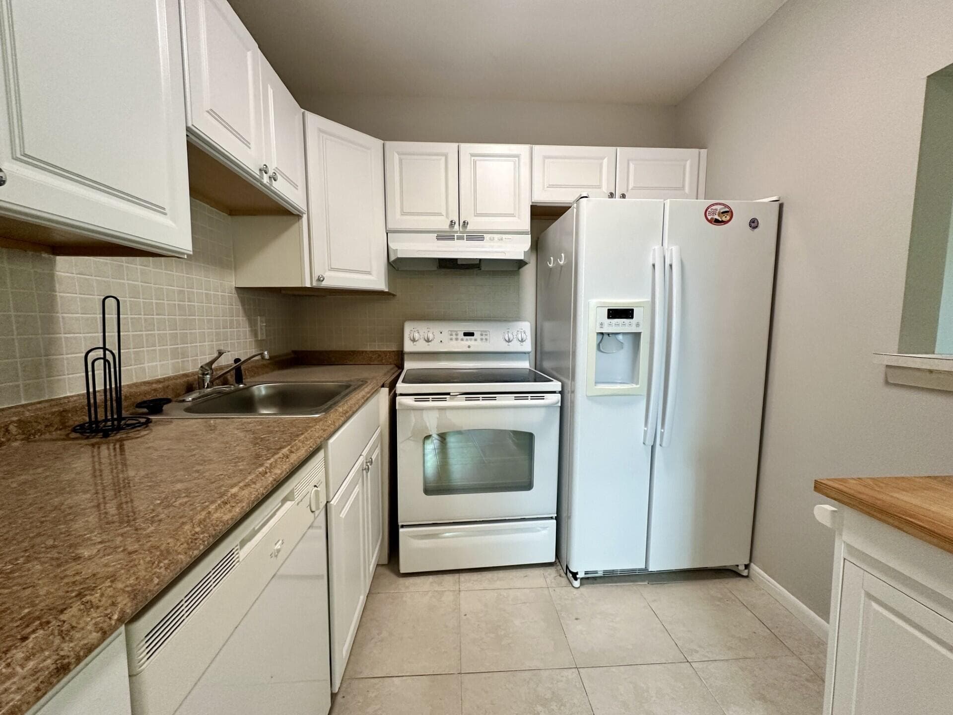 20 Norwich A, West Palm Beach, FL 33417 — photo 13 of 23