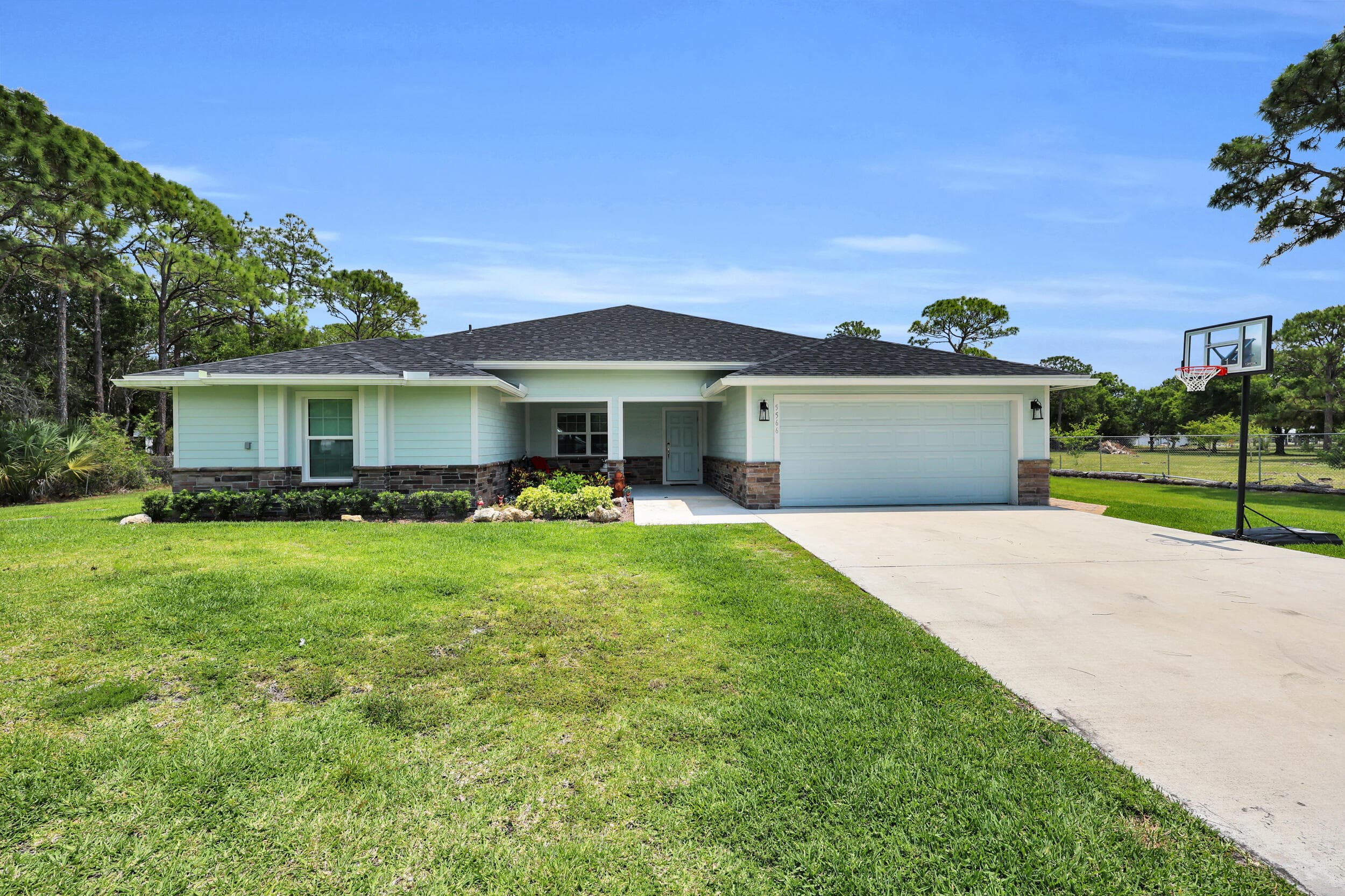 5566 Pinetree Drive, Fort Pierce, FL 34982 — photo 2 of 57