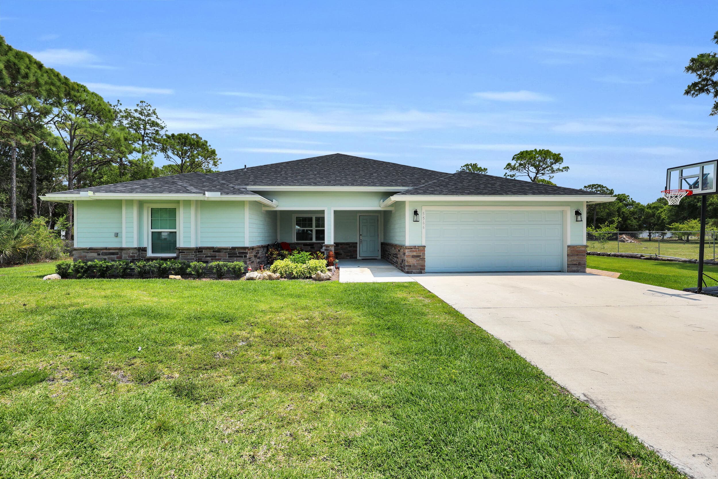 5566 Pinetree Drive, Fort Pierce, FL 34982 — photo 7 of 57