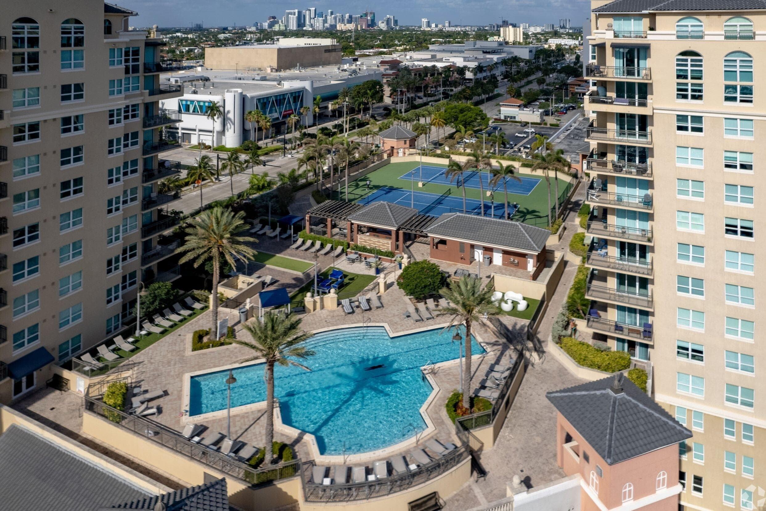 1030 Seminole Drive 963, Fort Lauderdale, FL 33304 — photo 6 of 8