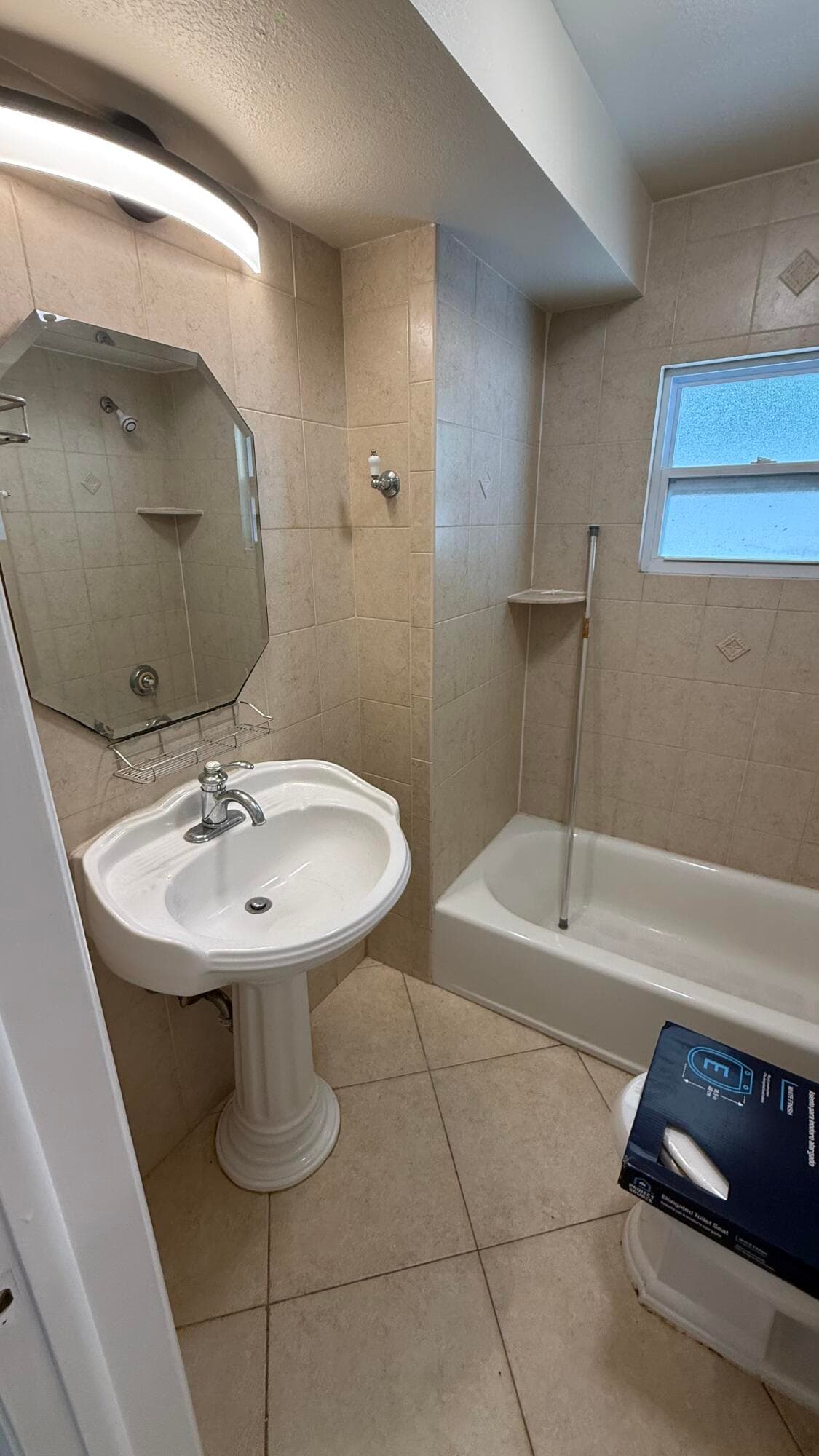 32 NE 22nd Avenue 107, Pompano Beach, FL 33062 — photo 14 of 32