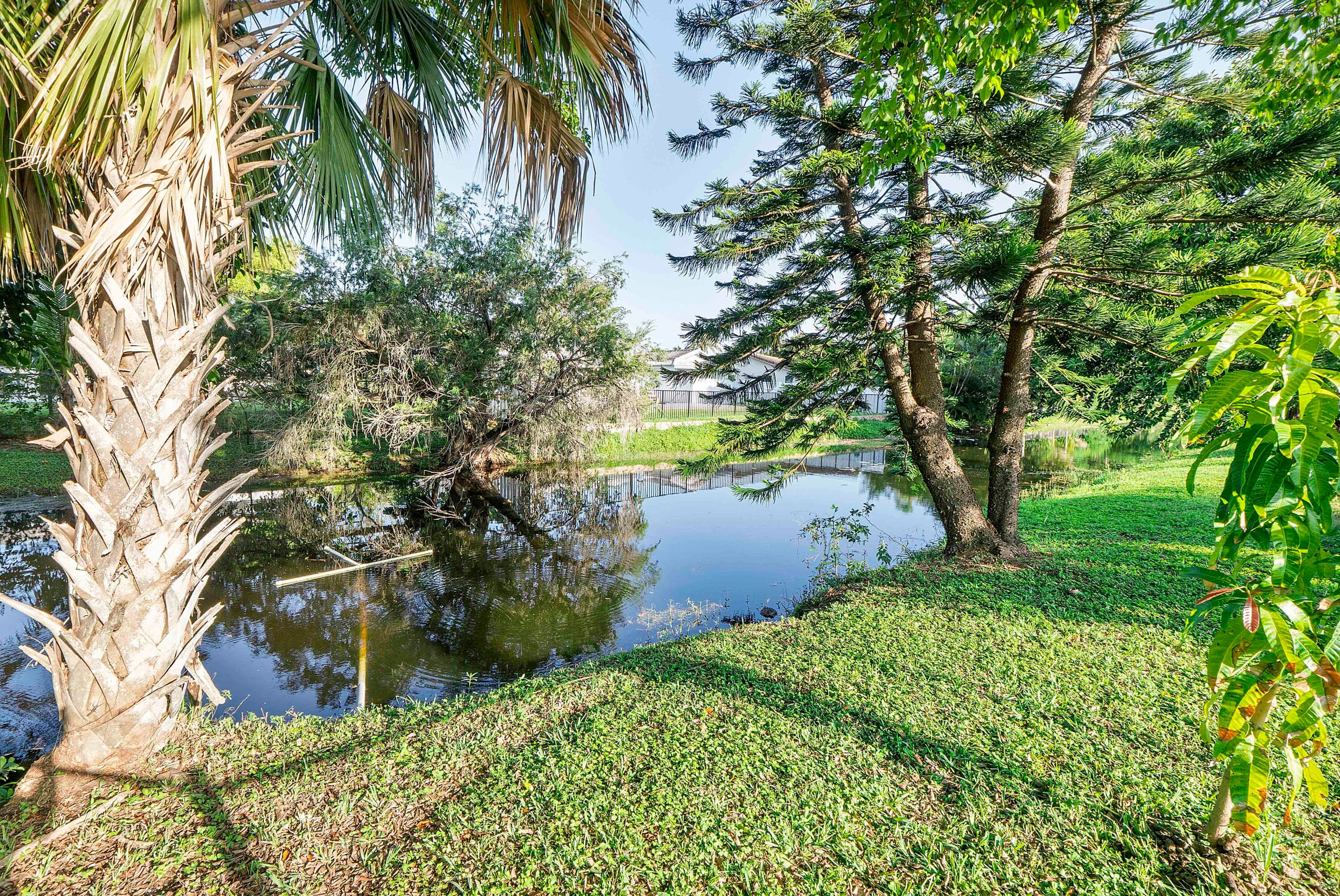 4020 NW 113th Avenue, Coral Springs, FL 33065 — photo 45 of 47