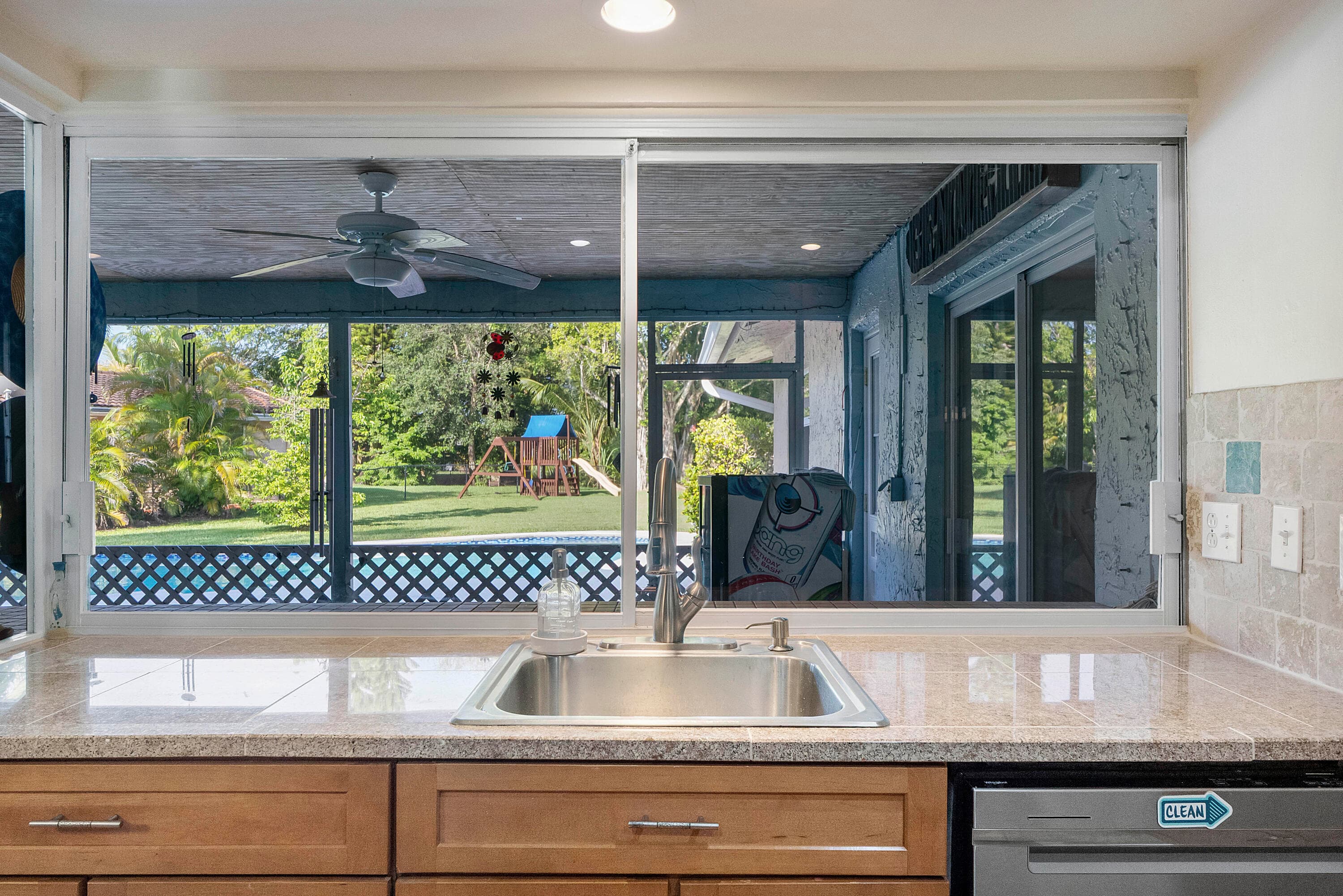 4020 NW 113th Avenue, Coral Springs, FL 33065 — photo 18 of 47