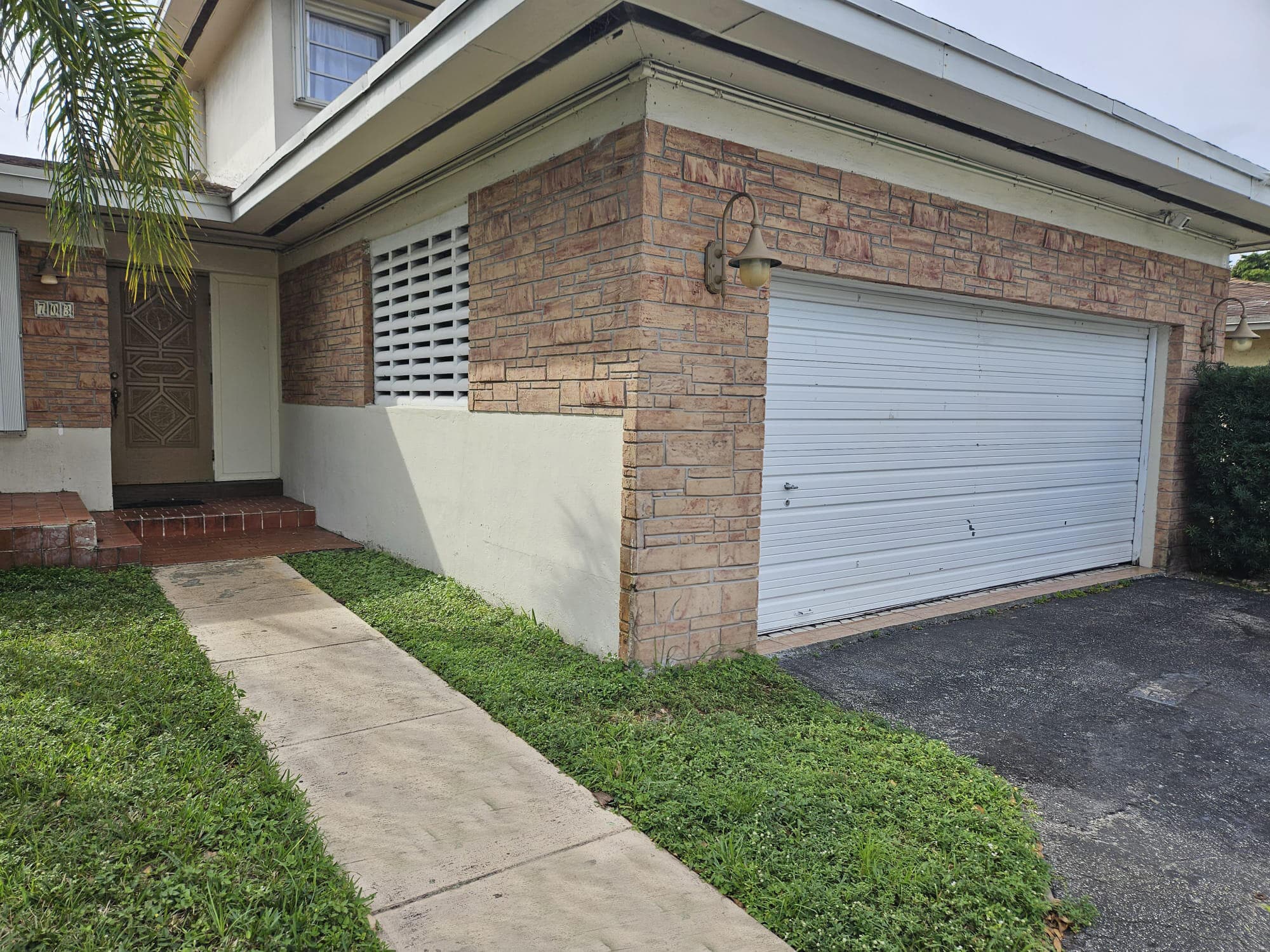 703 NW 6th Street A, Hallandale Beach, FL 33009 — photo 2 of 9