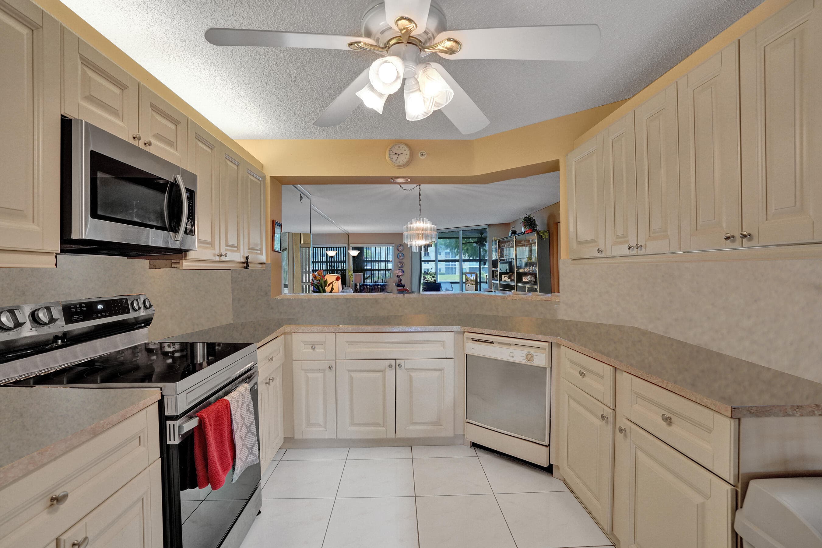 7609 Granville Drive 105, Tamarac, FL 33321 — photo 4 of 58