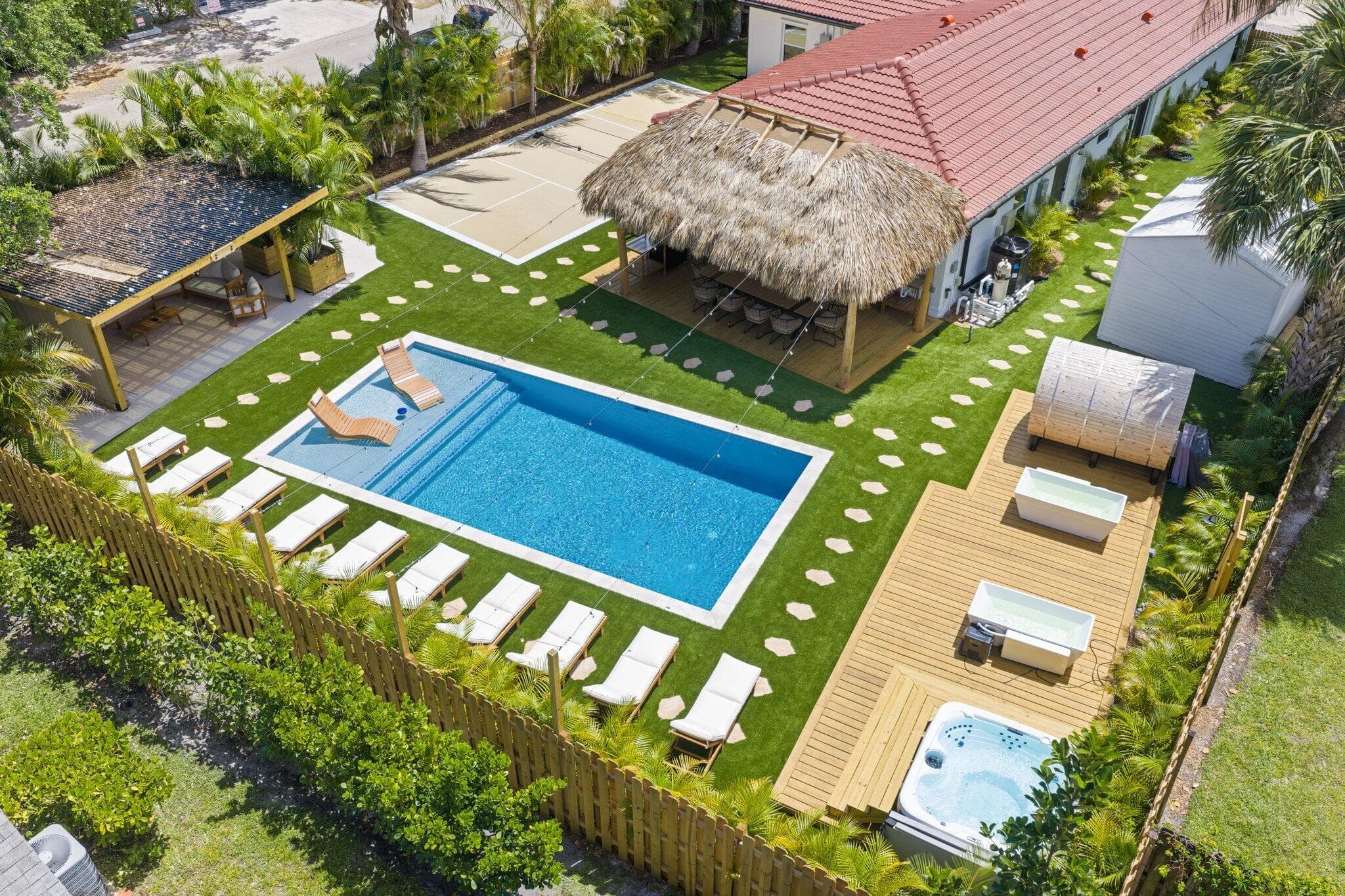 275 NE 16th Street, Delray Beach, FL 33444 — photo 1 of 70