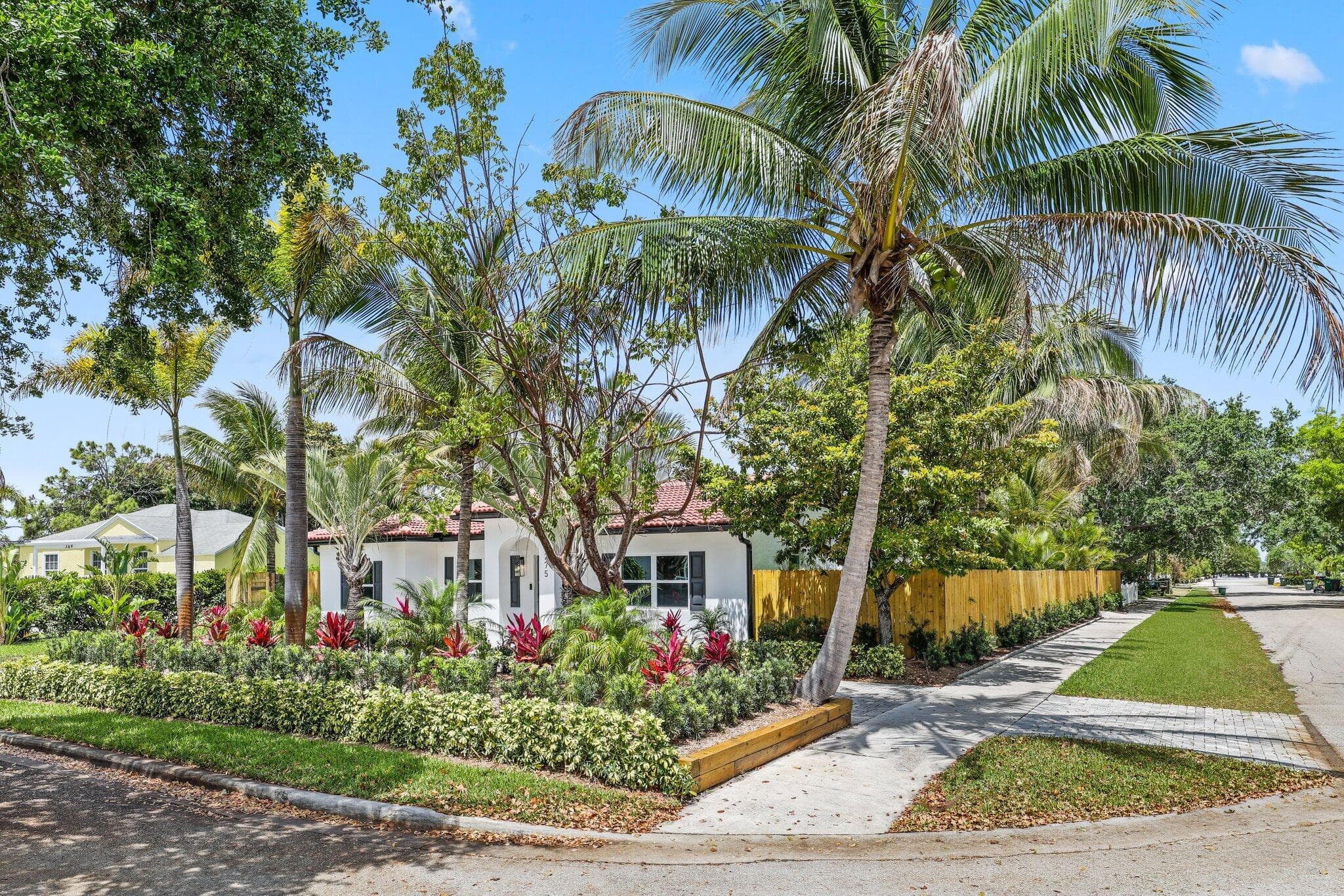 275 NE 16th Street, Delray Beach, FL 33444 — photo 7 of 70