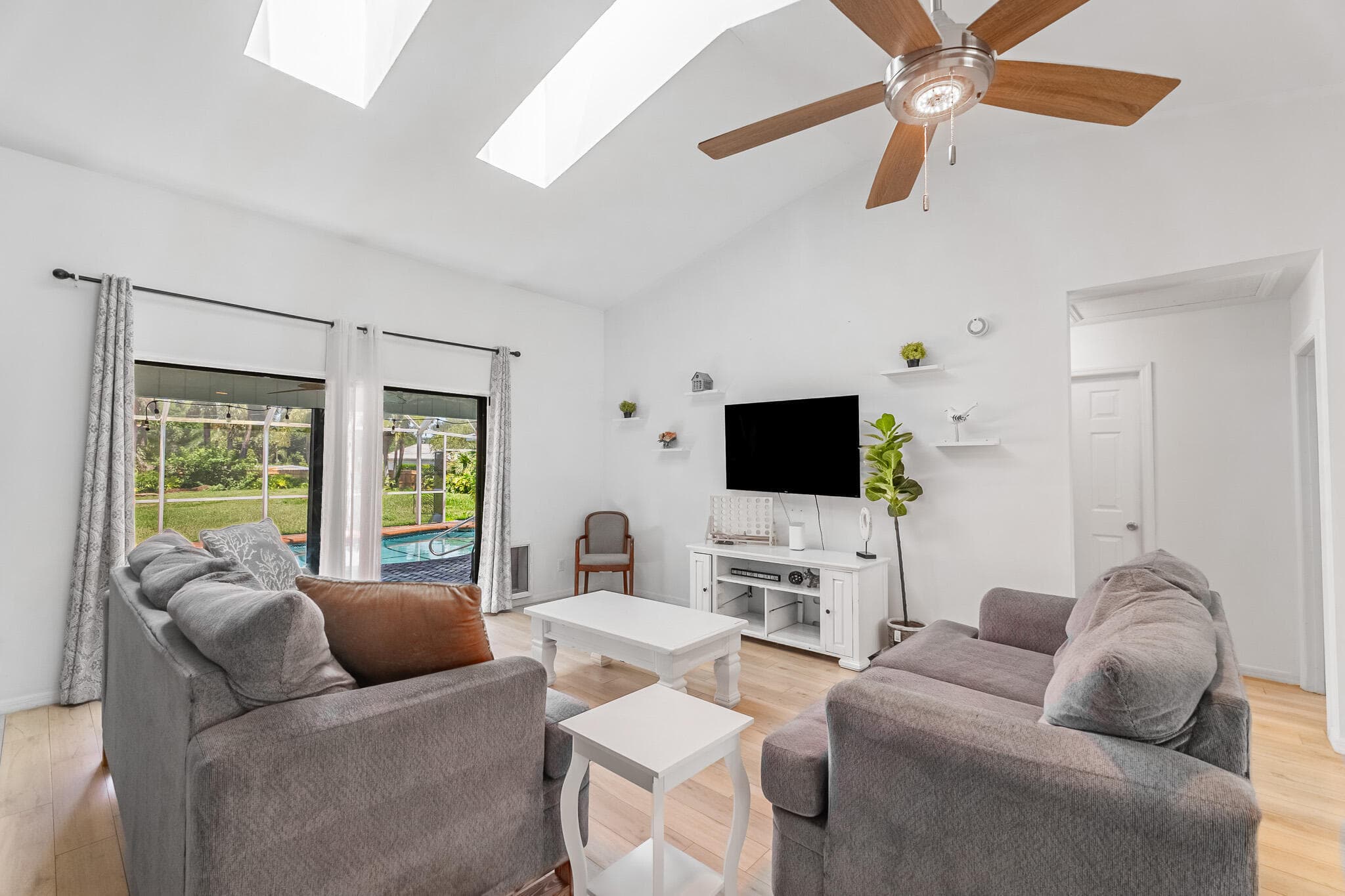 1616 SW 20th St Street SW, Vero Beach, FL 32962 — photo 16 of 70