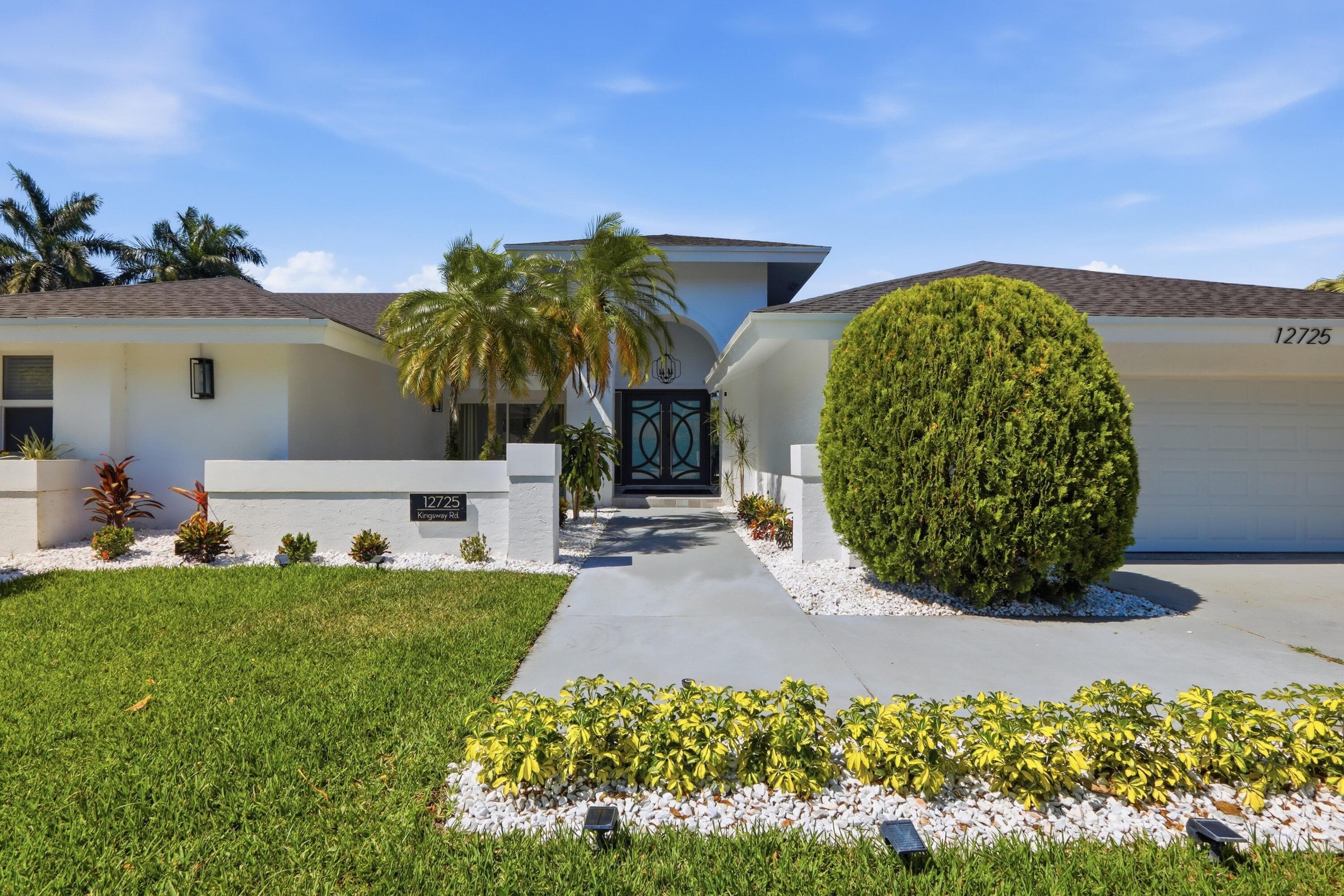 12725 Kingsway Road, Wellington, FL 33414 — photo 1 of 33