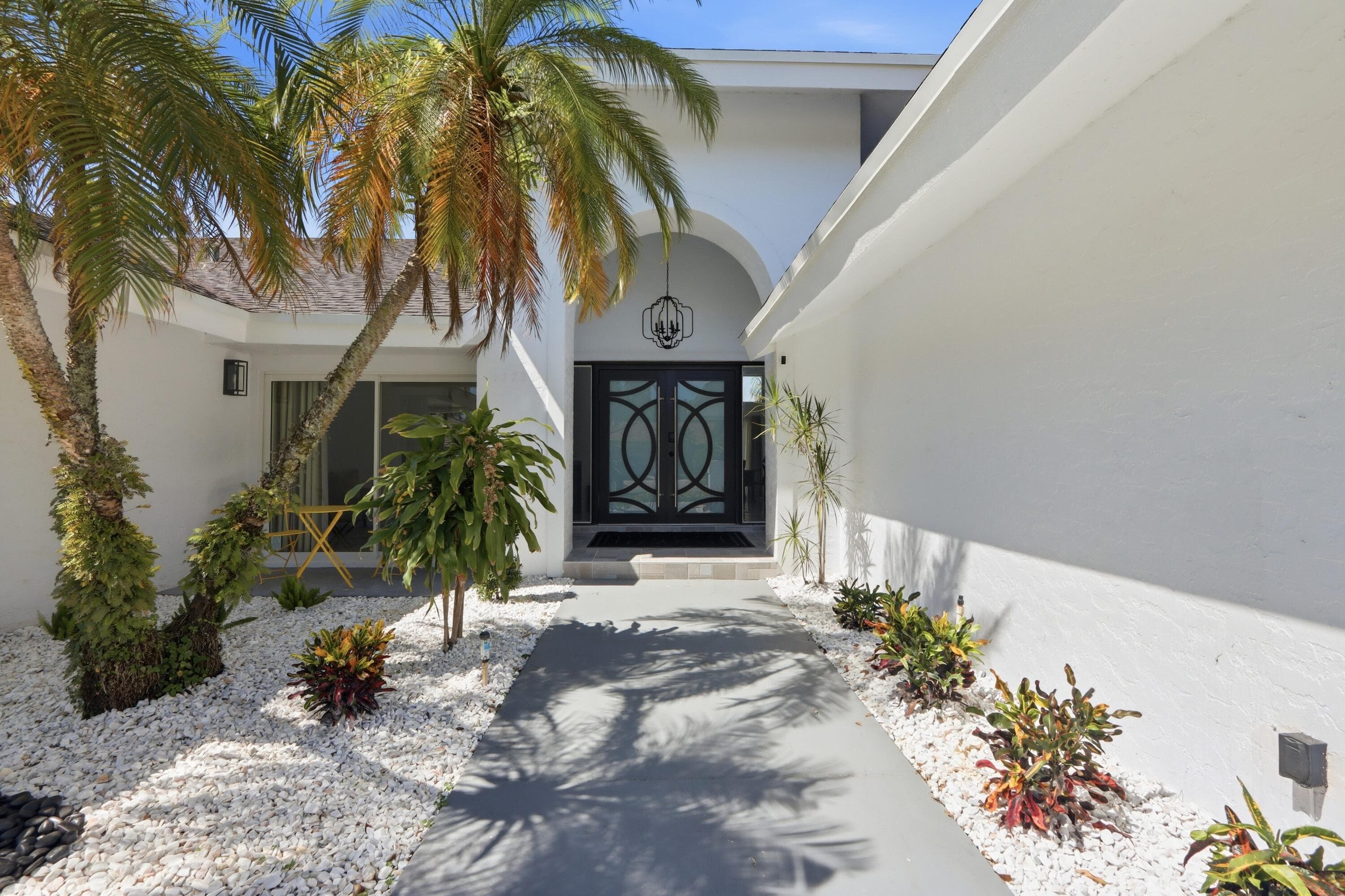 12725 Kingsway Road, Wellington, FL 33414 — photo 2 of 33