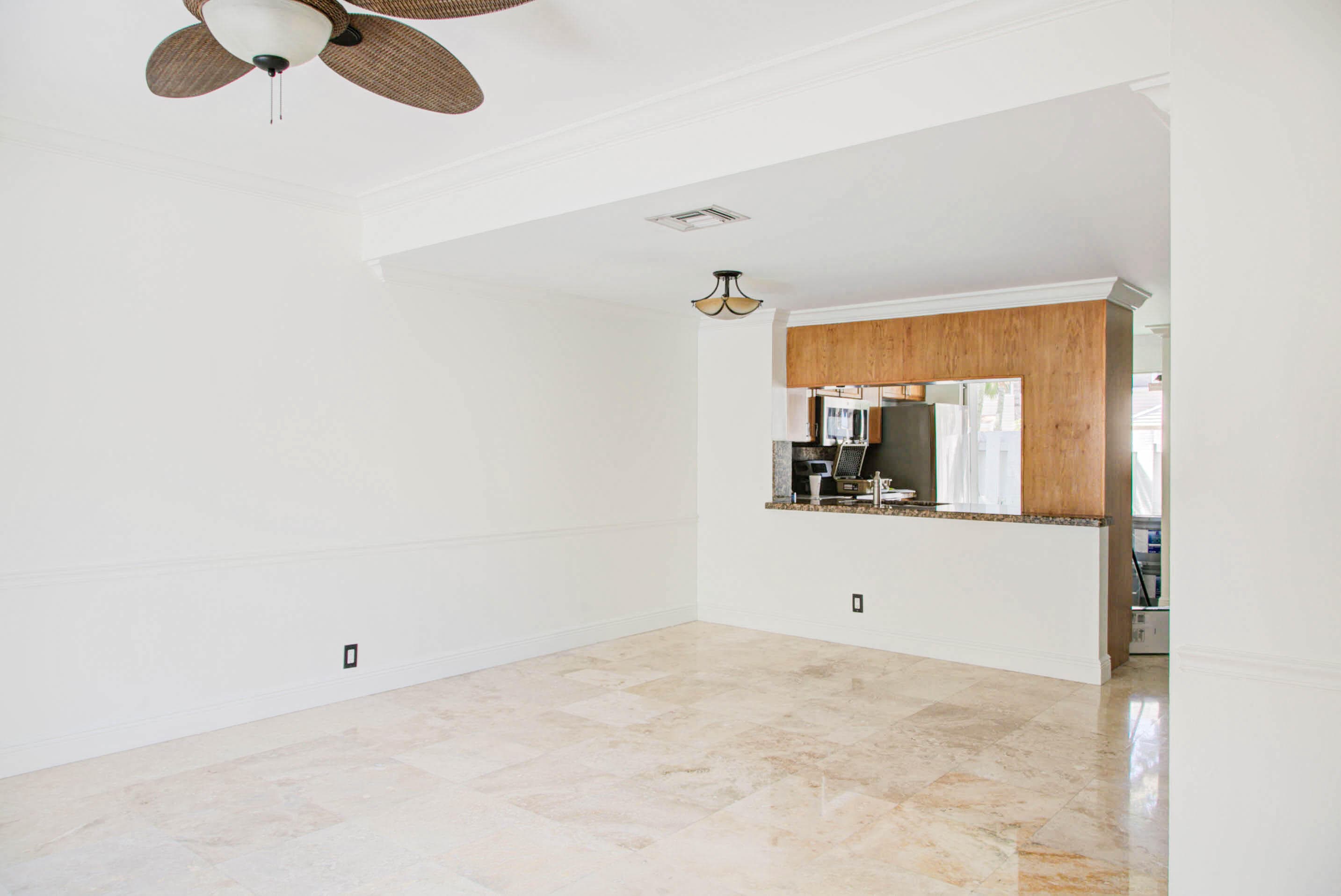 2855 NE 15th Street 2855, Pompano Beach, FL 33062 — photo 5 of 16